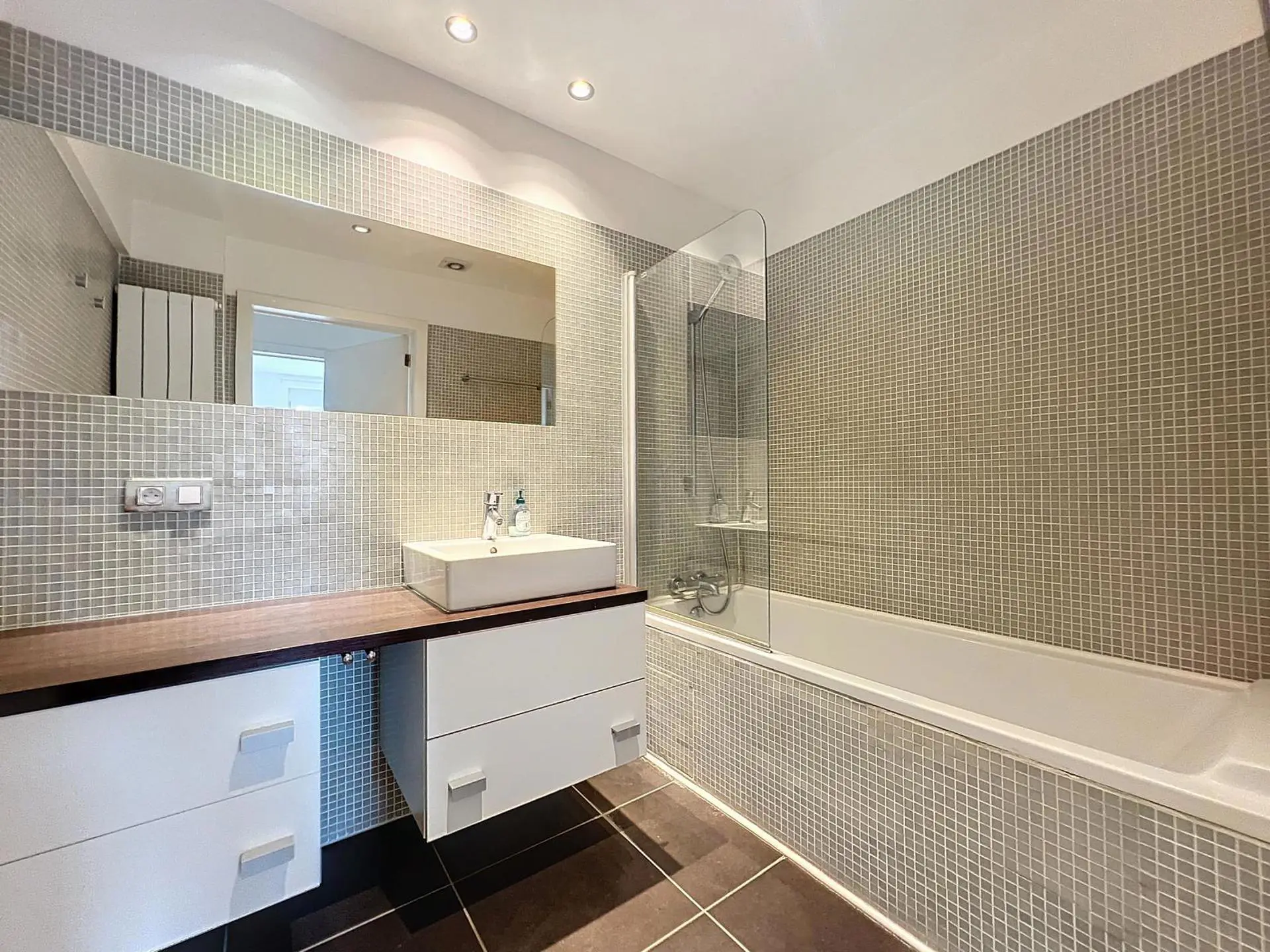Picture 3 of 4 for Flat with two bedrooms in Saint-Gilles