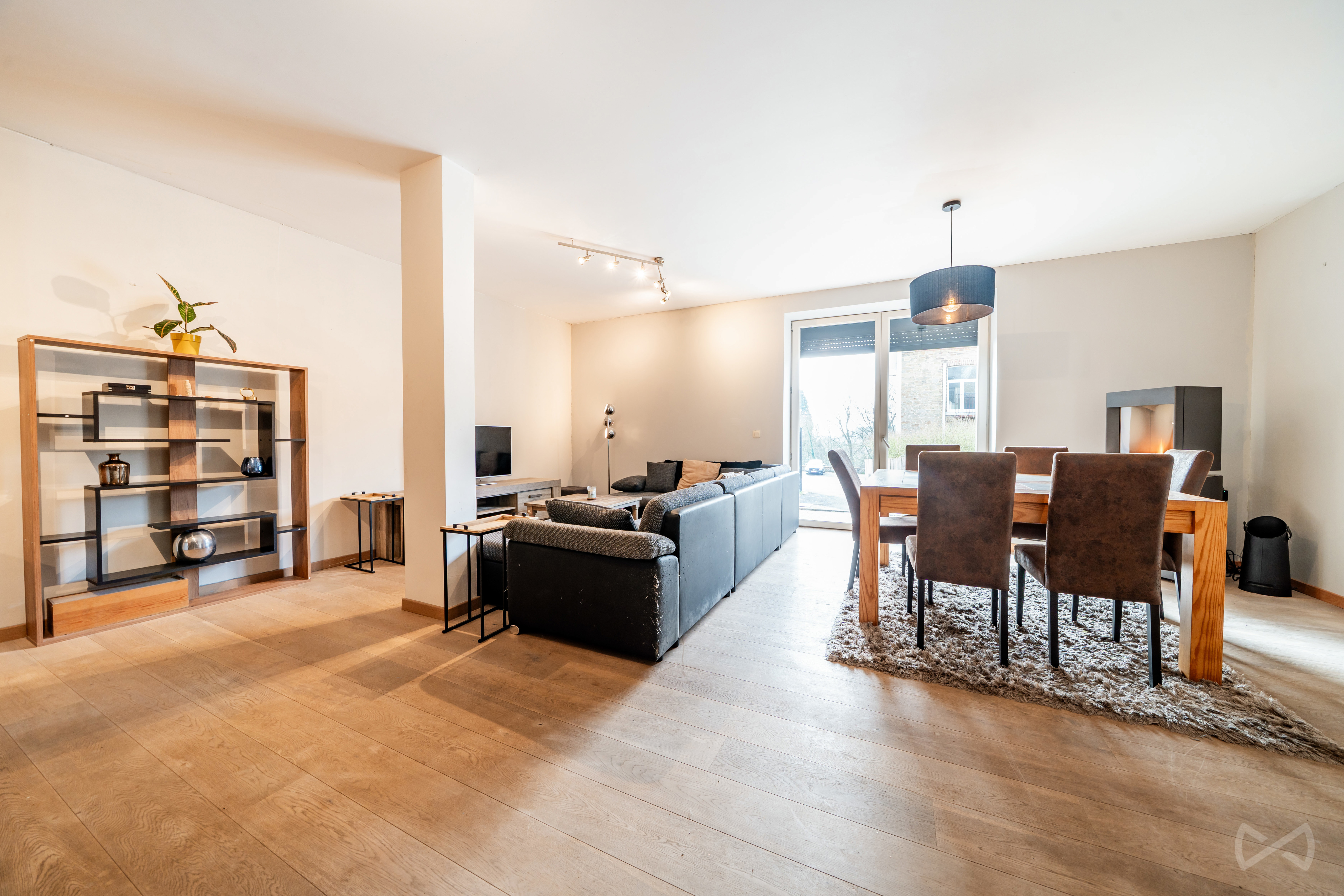 Picture 2 of 4 for Flat with three bedrooms in Lesve