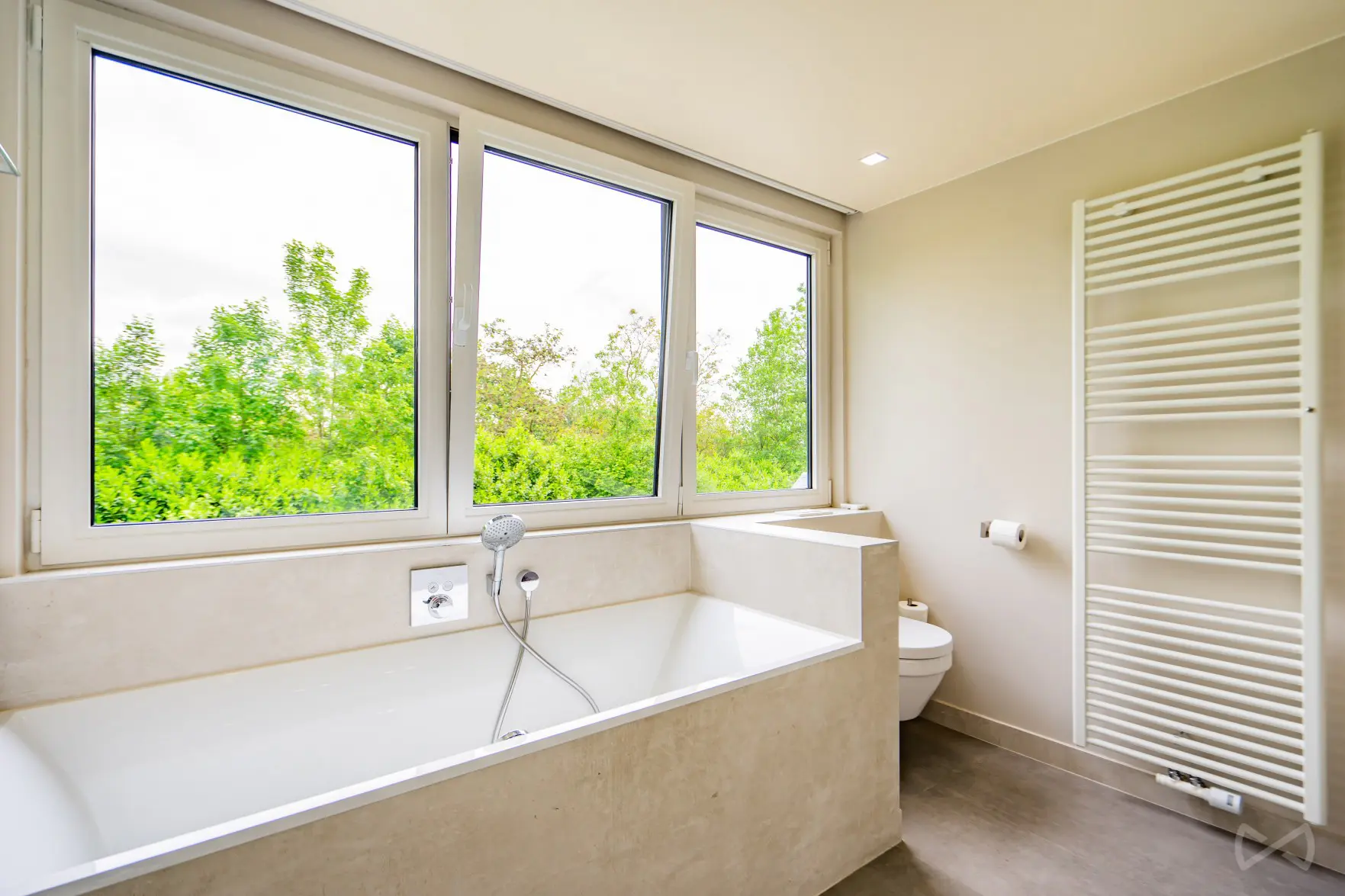 Picture 1 of 4 for House with five bedrooms in Céroux-mousty