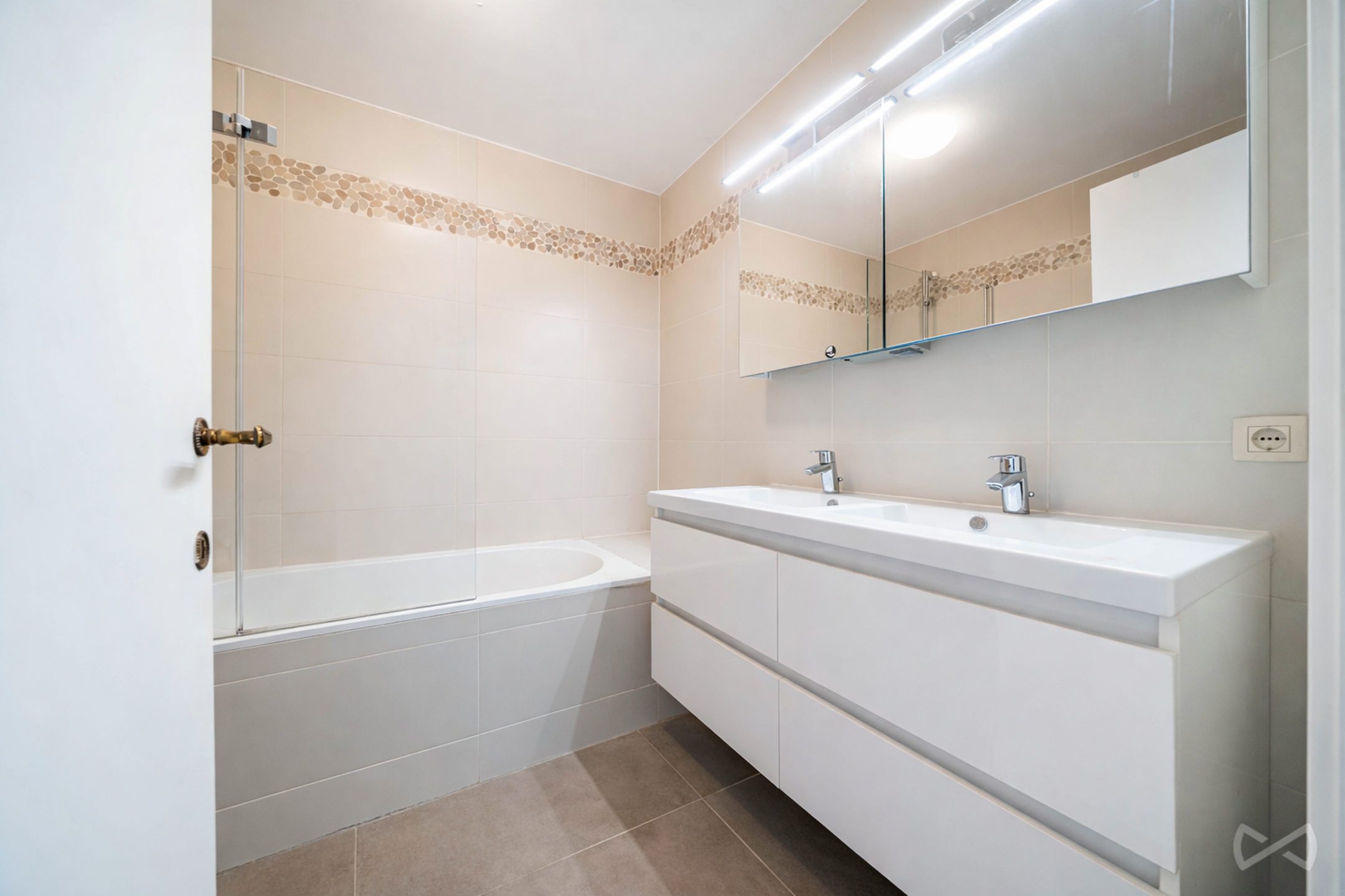 Picture 2 of 4 for Penthouse with two bedrooms in Watermael-boitsfort
