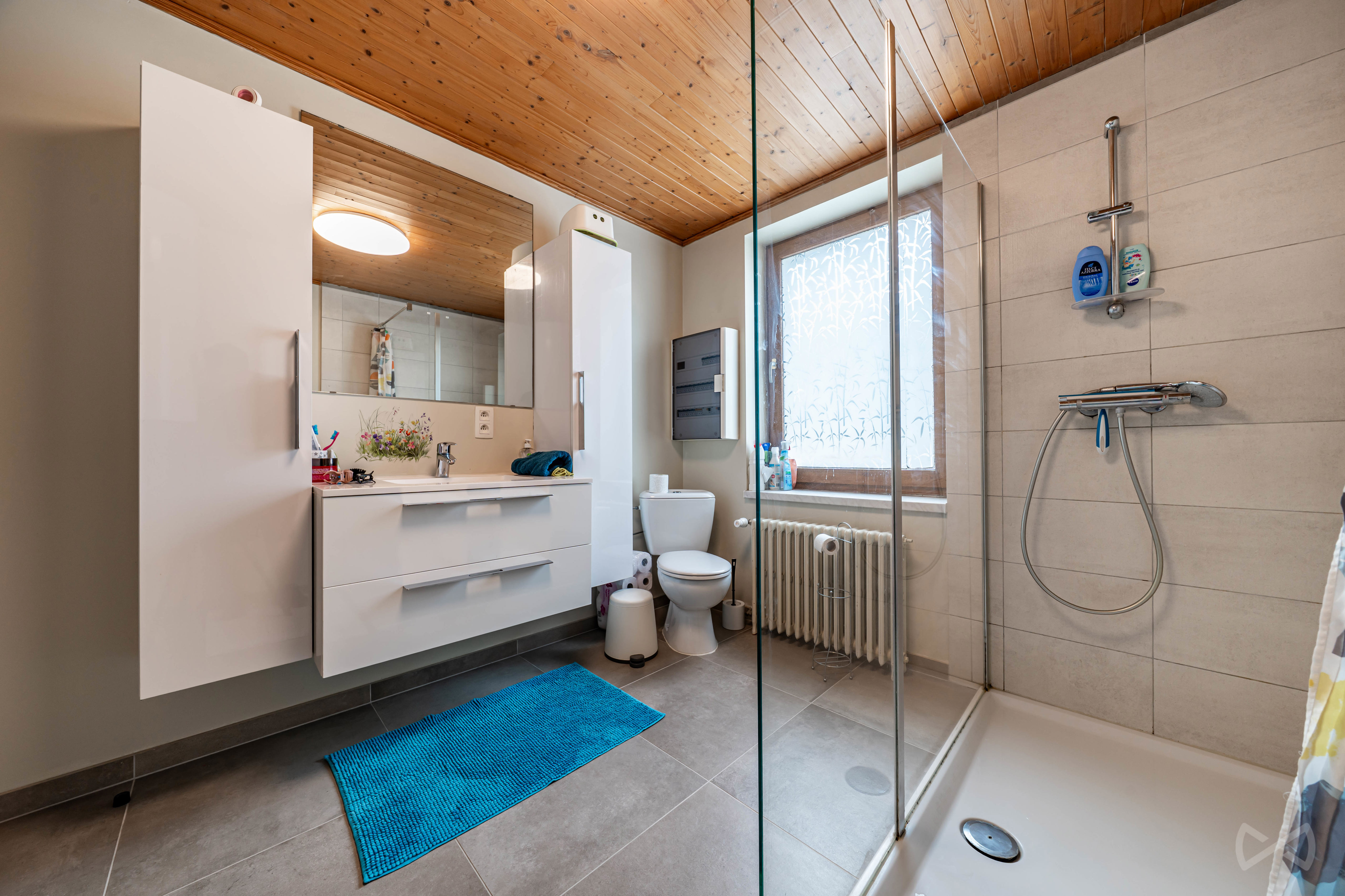 Foto 4 van 4 van Gebouw voor gemengd gebruik met zes slaapkamers in Ghislenghien