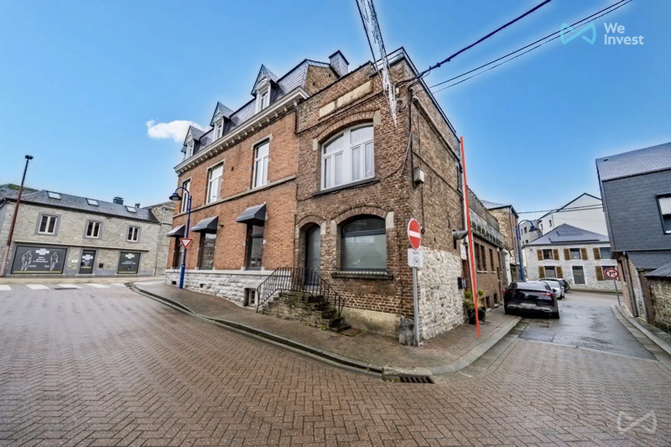 Photo 1 sur 4 pour Immeuble mixte de six chambres à Beauraing