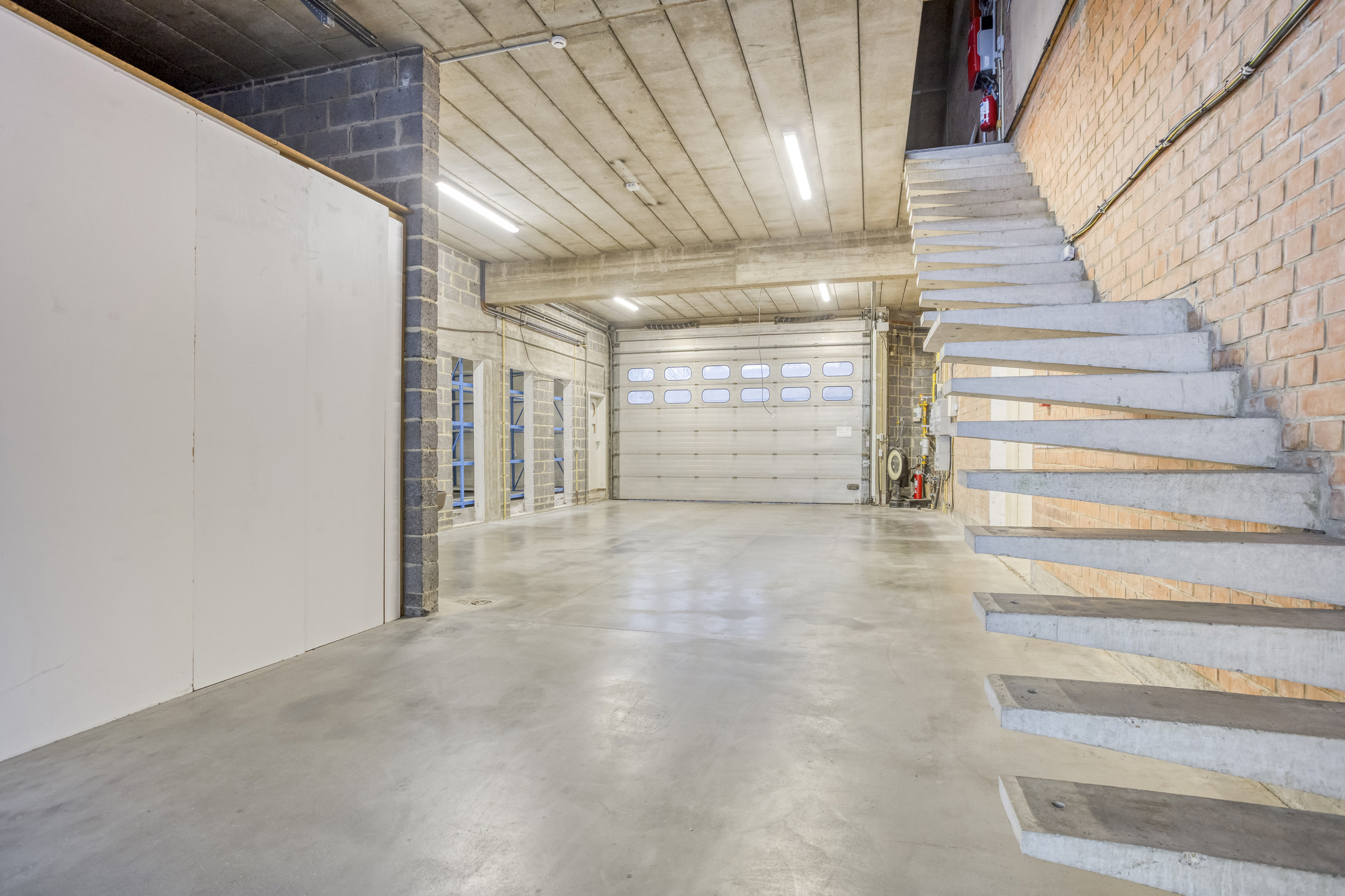 Foto 1 van 4 van Gebouw voor gemengd gebruik in Meise