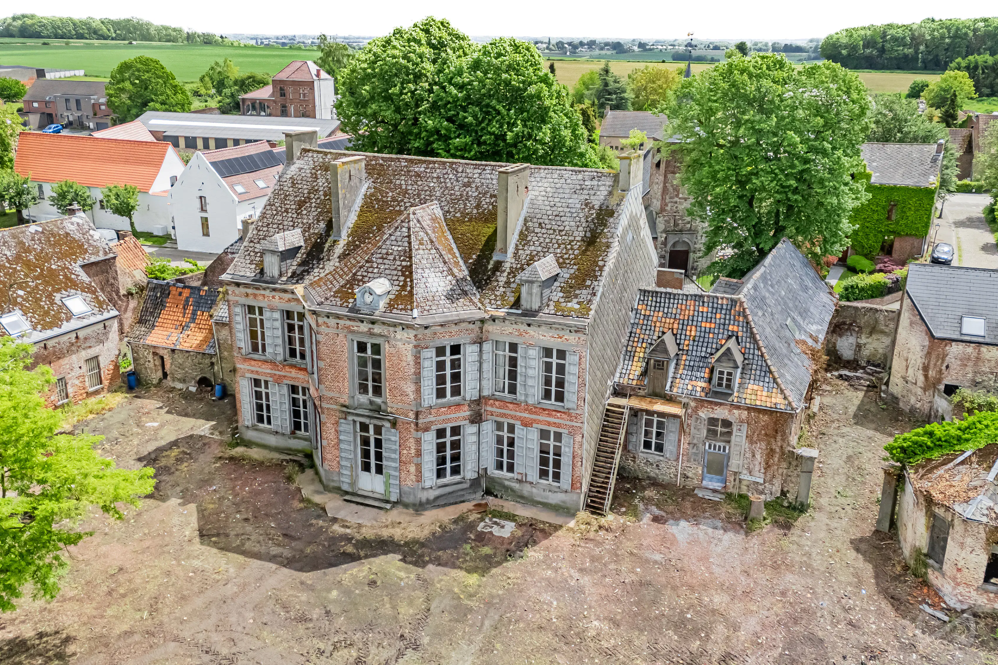 Picture 3 of 4 for Castle with ten bedrooms in Vellereille-le-sec