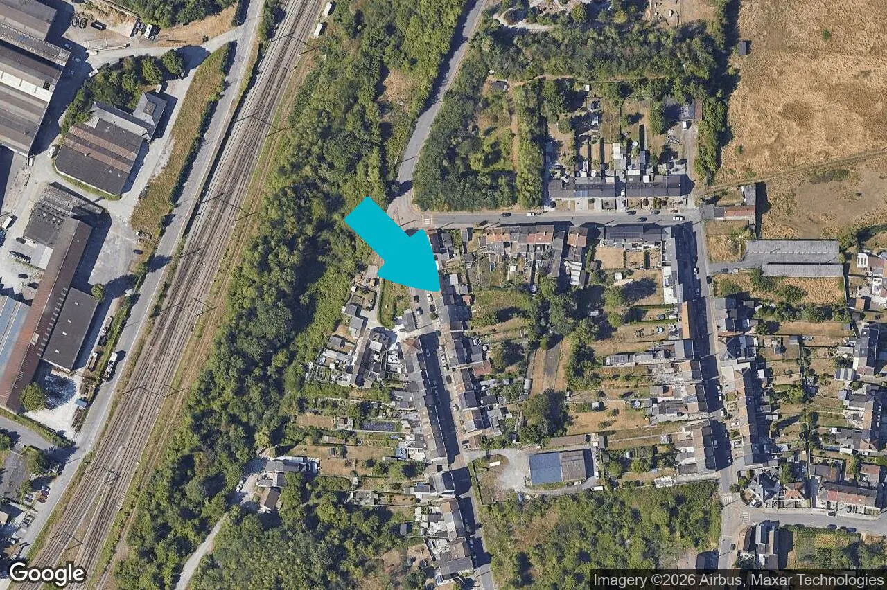 Foto 4 van 4 van Appartementsgebouw met vier slaapkamers in Mont-sur-marchienne