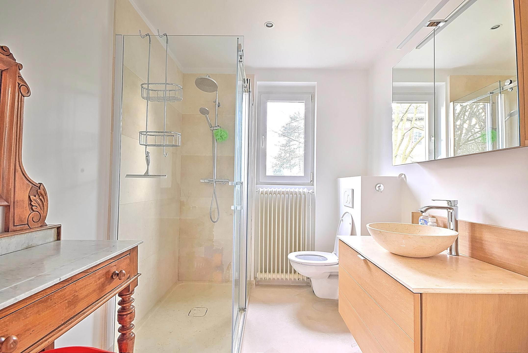 Picture 4 of 4 for Flat with three bedrooms in Forest