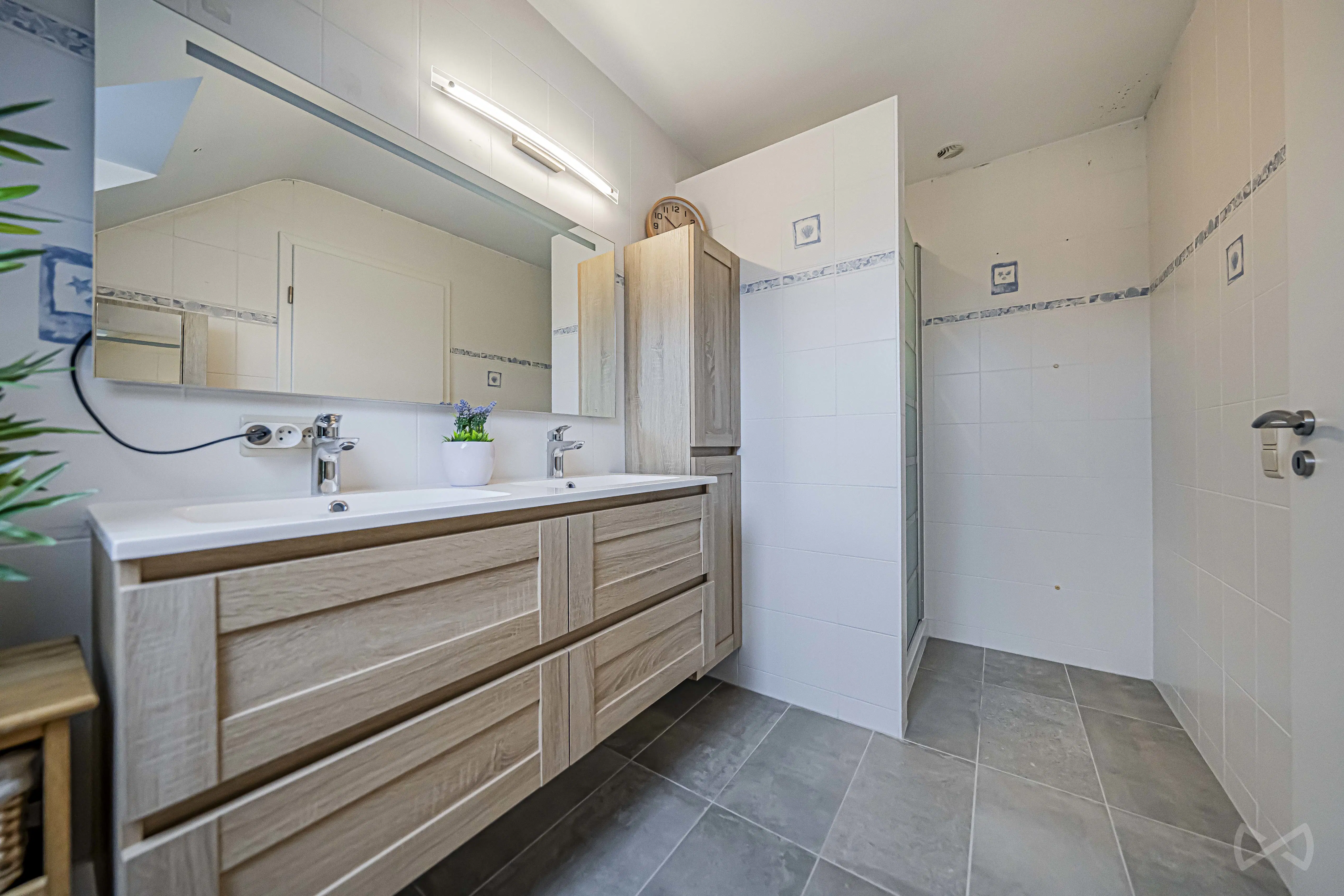Picture 1 of 4 for House with four bedrooms in Lens-saint-remy