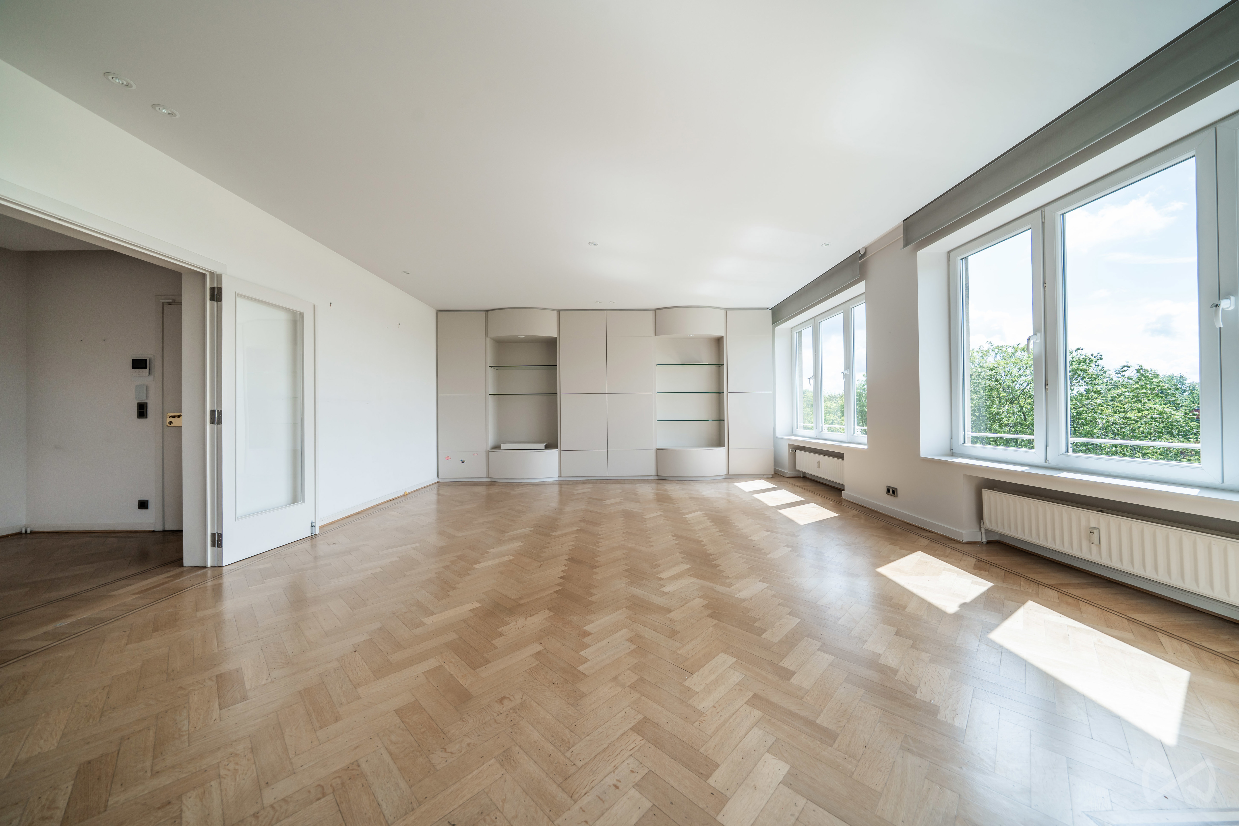 Picture 2 of 4 for Flat with three bedrooms in Uccle