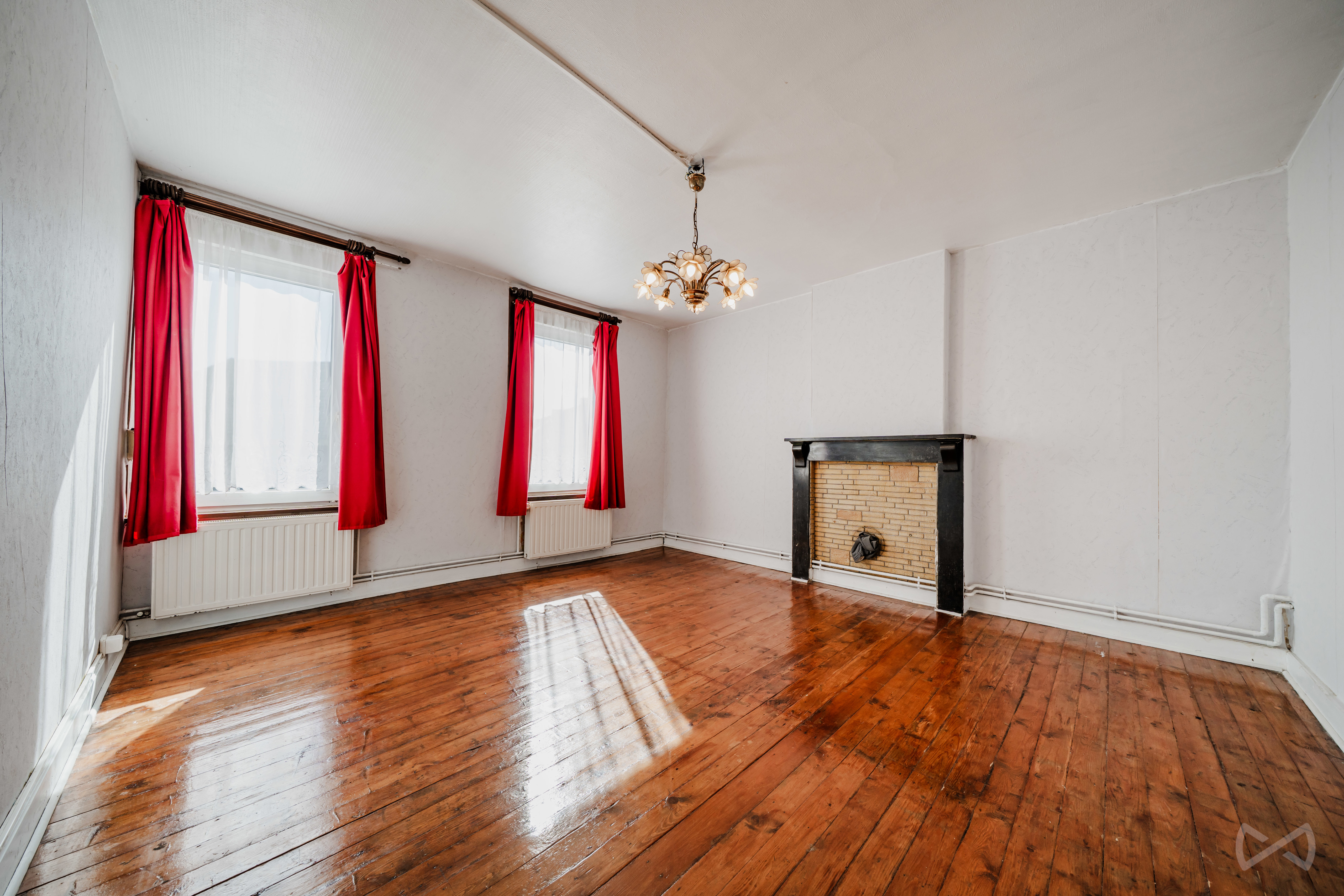 Photo 2 sur 4 pour Maison de trois chambres à Isières