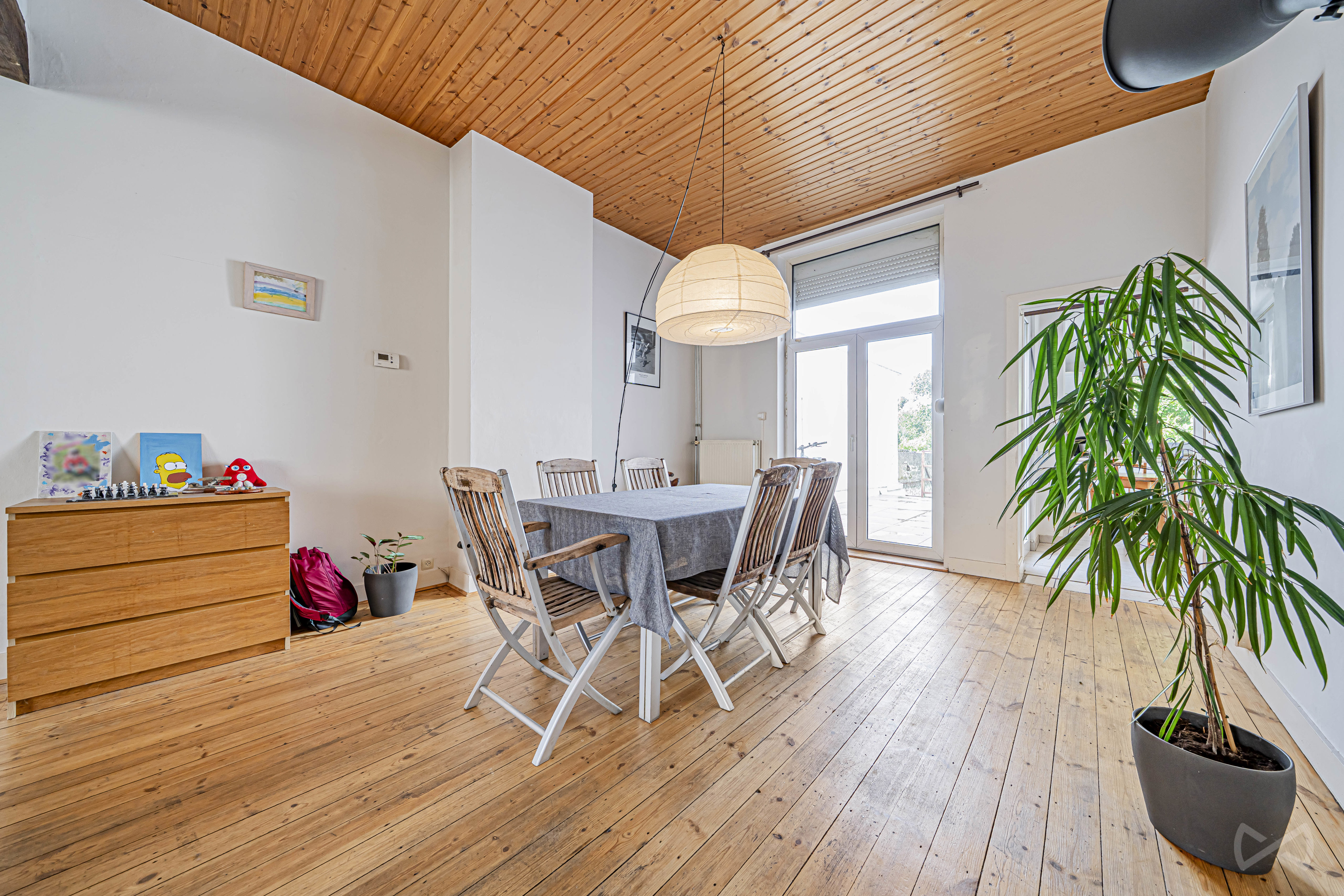 Photo 2 sur 4 pour Maison de quatre chambres à Waterloo