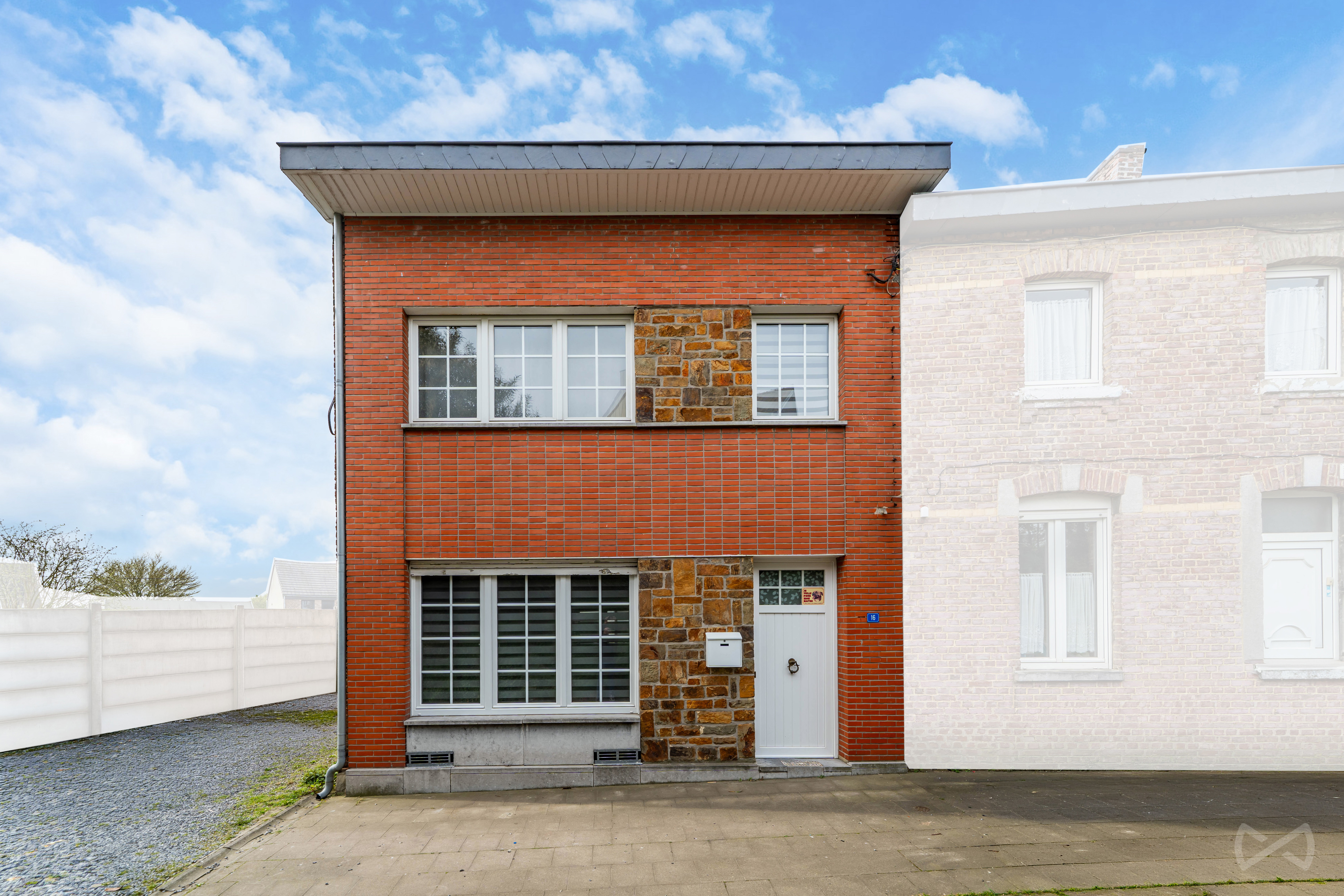 Picture 2 of 3 for House with two bedrooms in Voroux-goreux