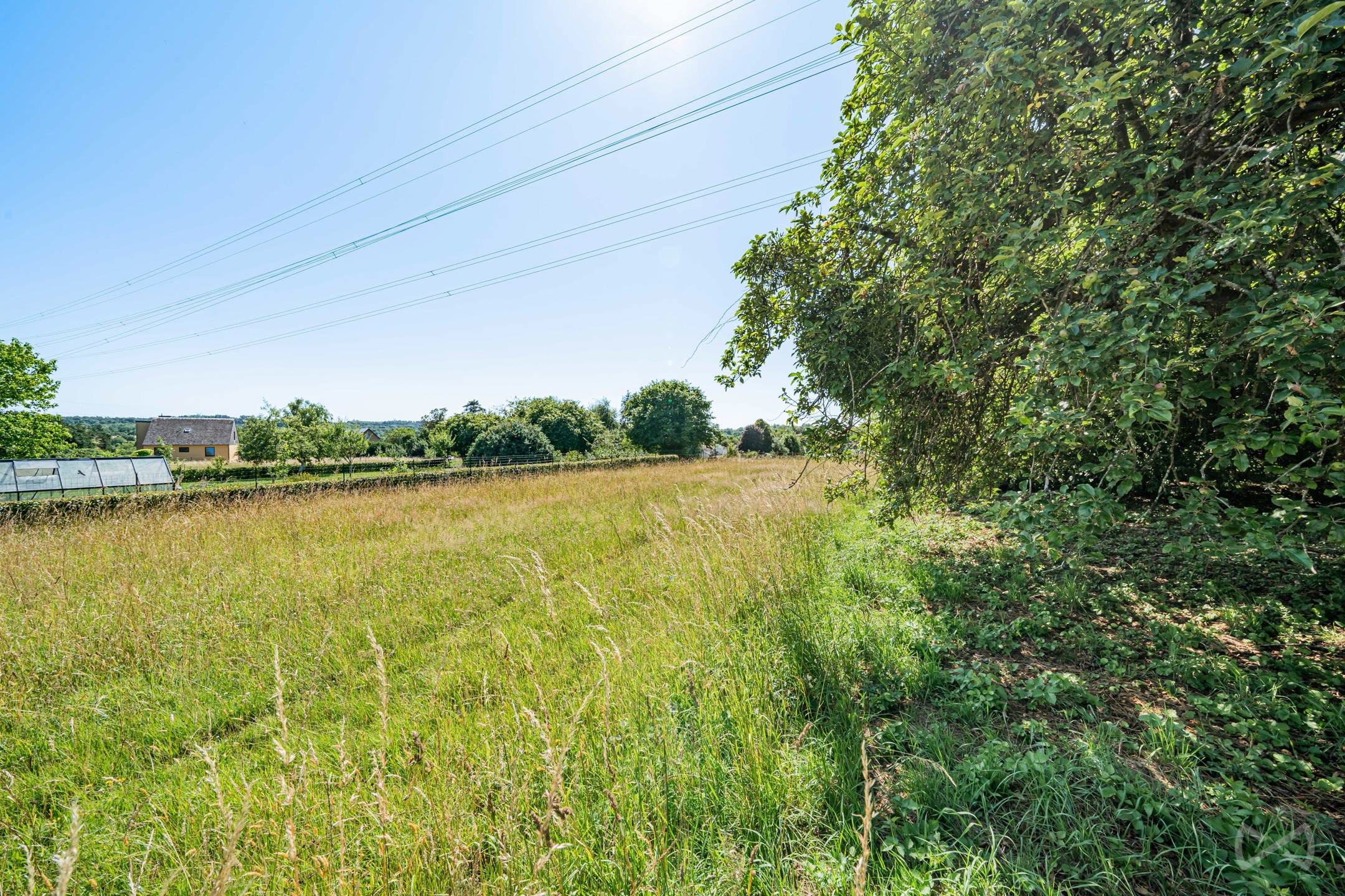 Picture 2 of 3 for Building ground in Arlon