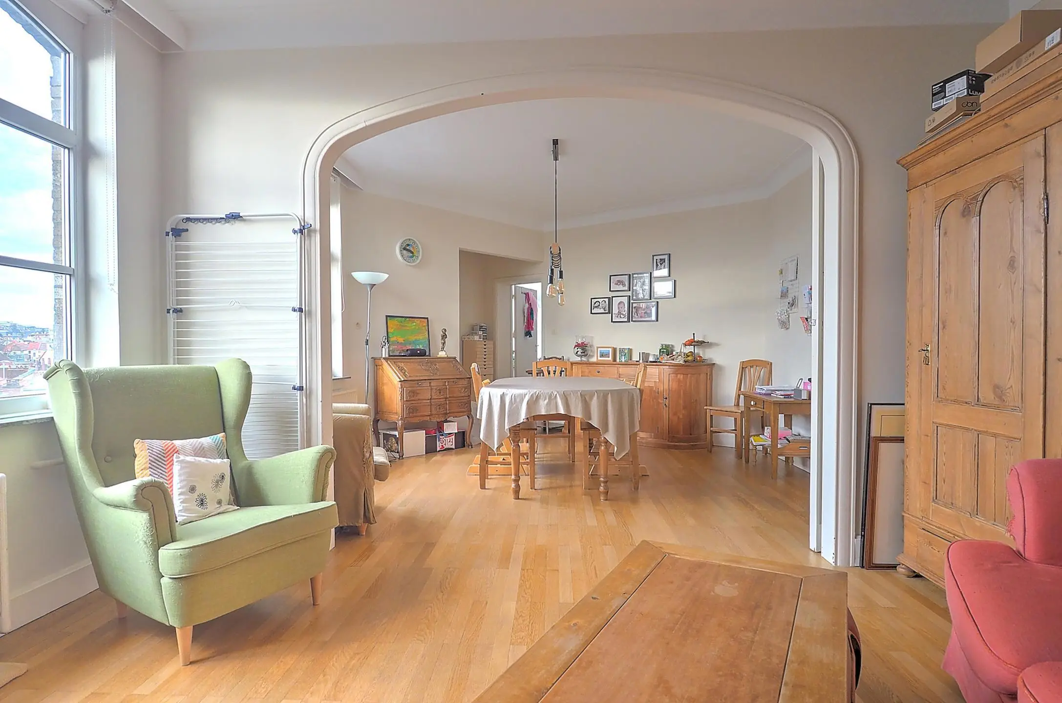 Picture 2 of 3 for Flat with three bedrooms in Uccle
