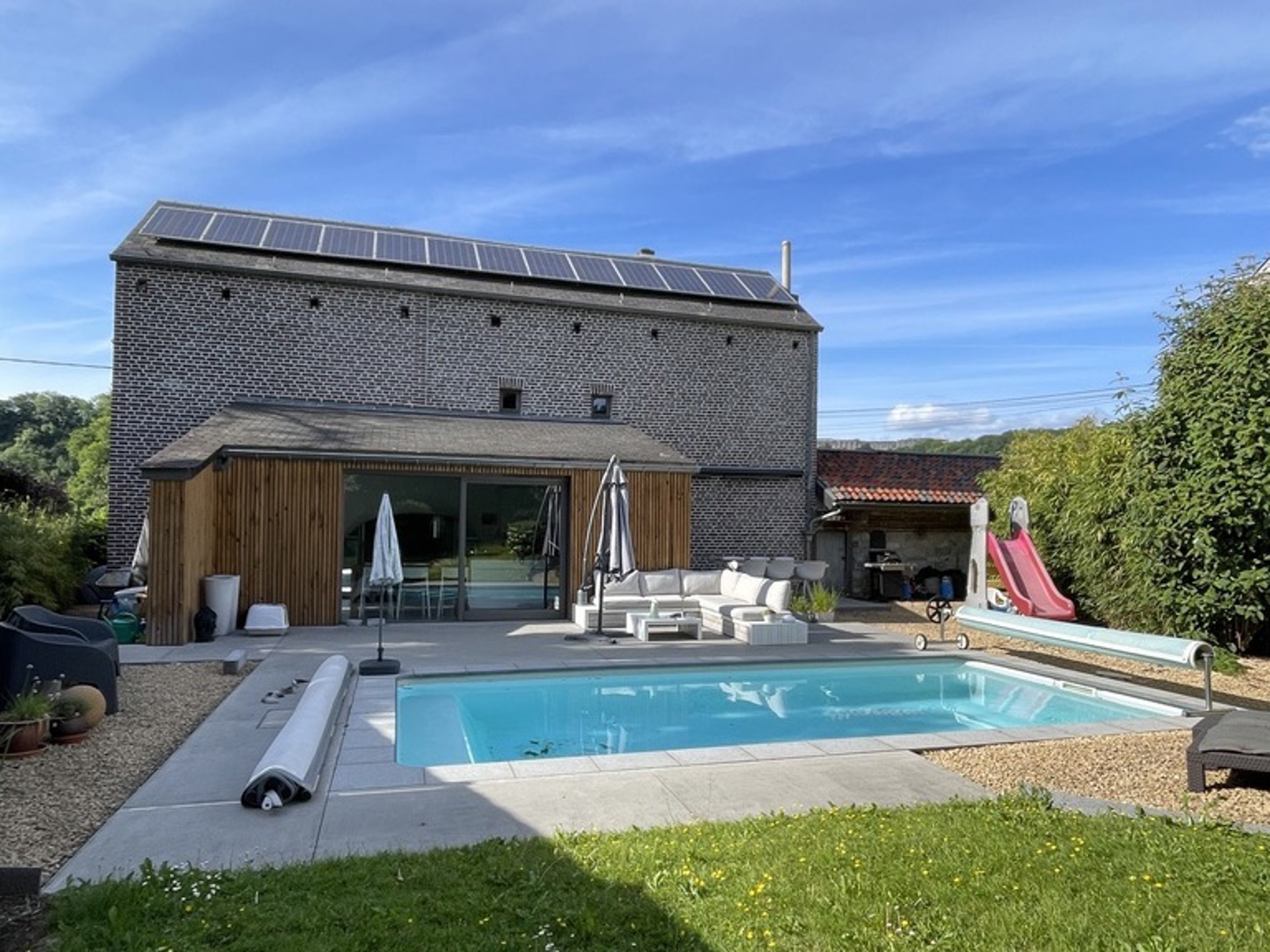 Picture 2 of 3 for Charming house with five bedrooms in Yvoir Godinne