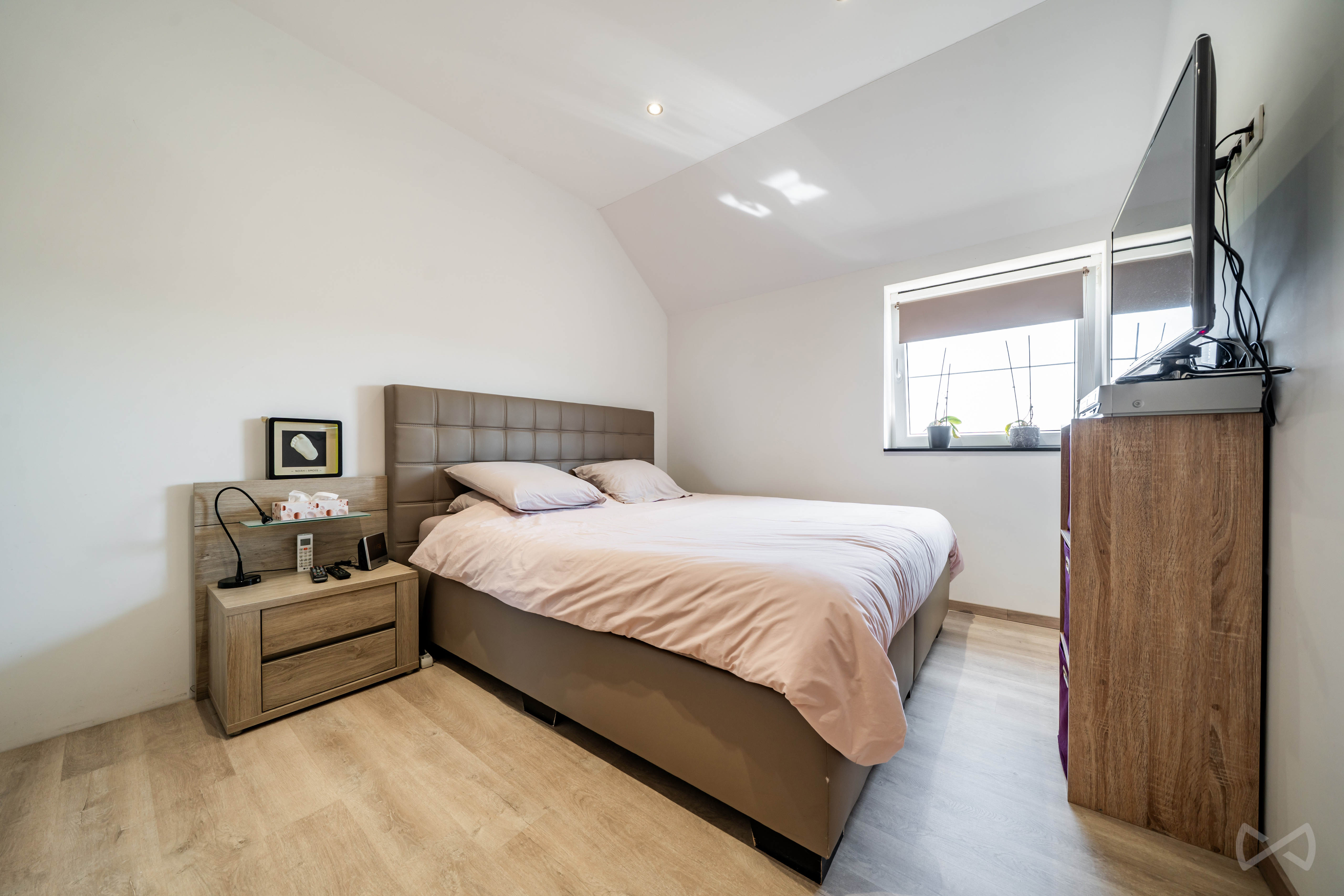 Picture 1 of 4 for Villa with four bedrooms in Bienne-lez-happart