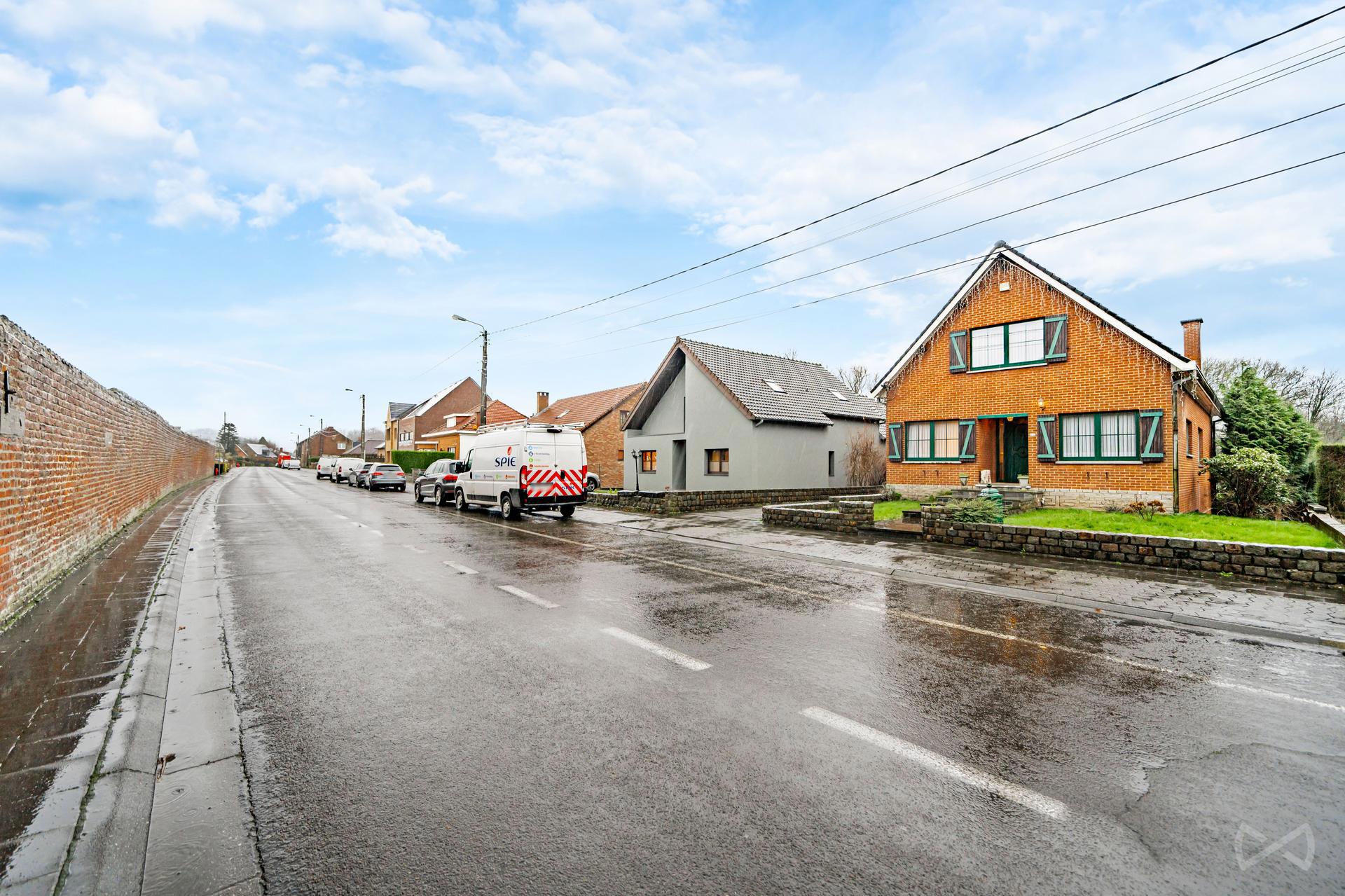 Photo 1 sur 4 pour Maison de trois chambres à Manage La Hestre