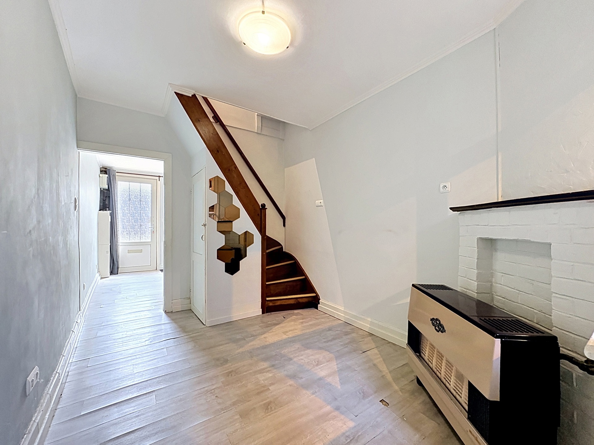 Picture 3 of 3 for House with one bedroom in Ath