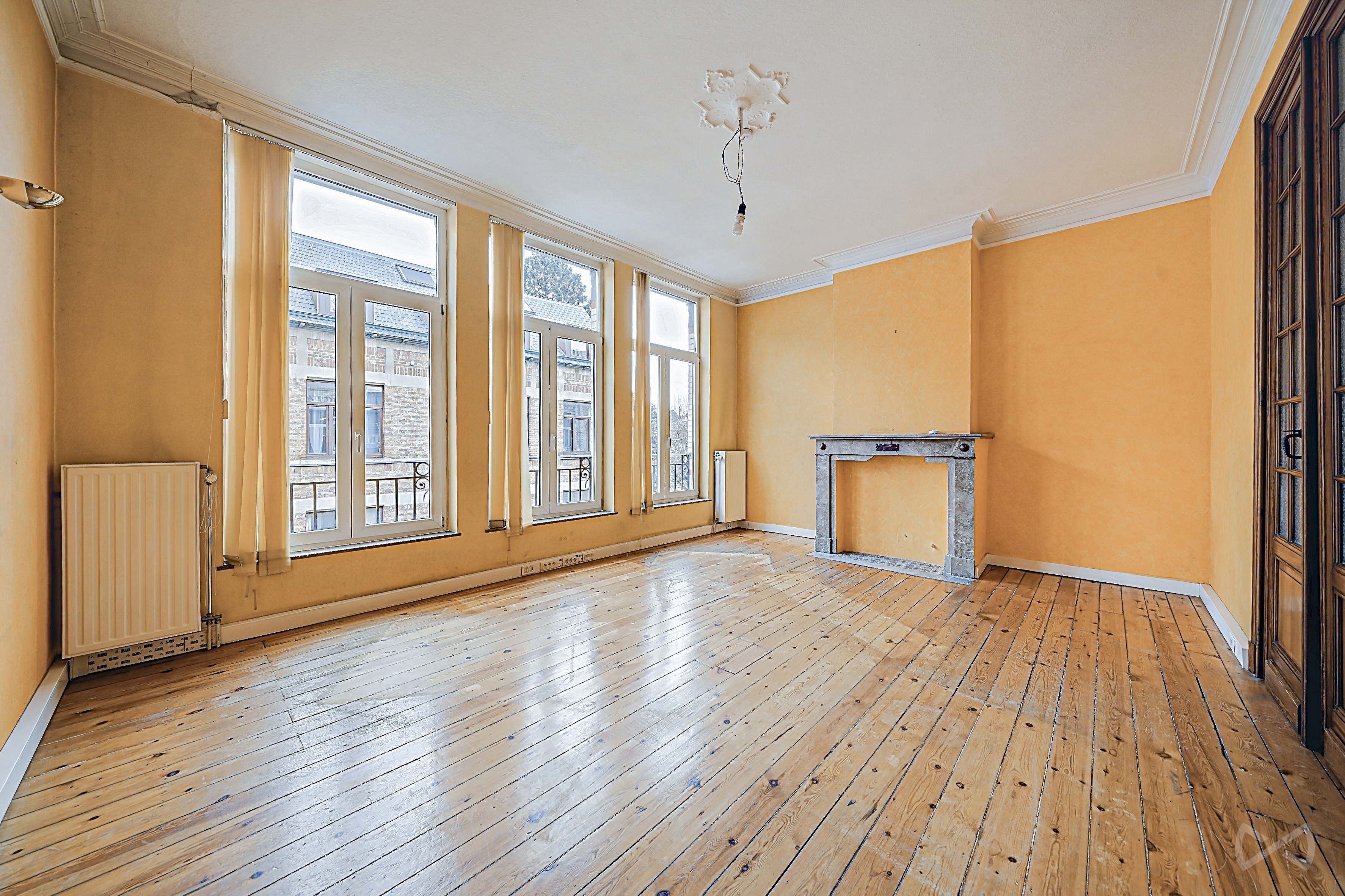 Picture 2 of 4 for Apartment block with four bedrooms in Uccle