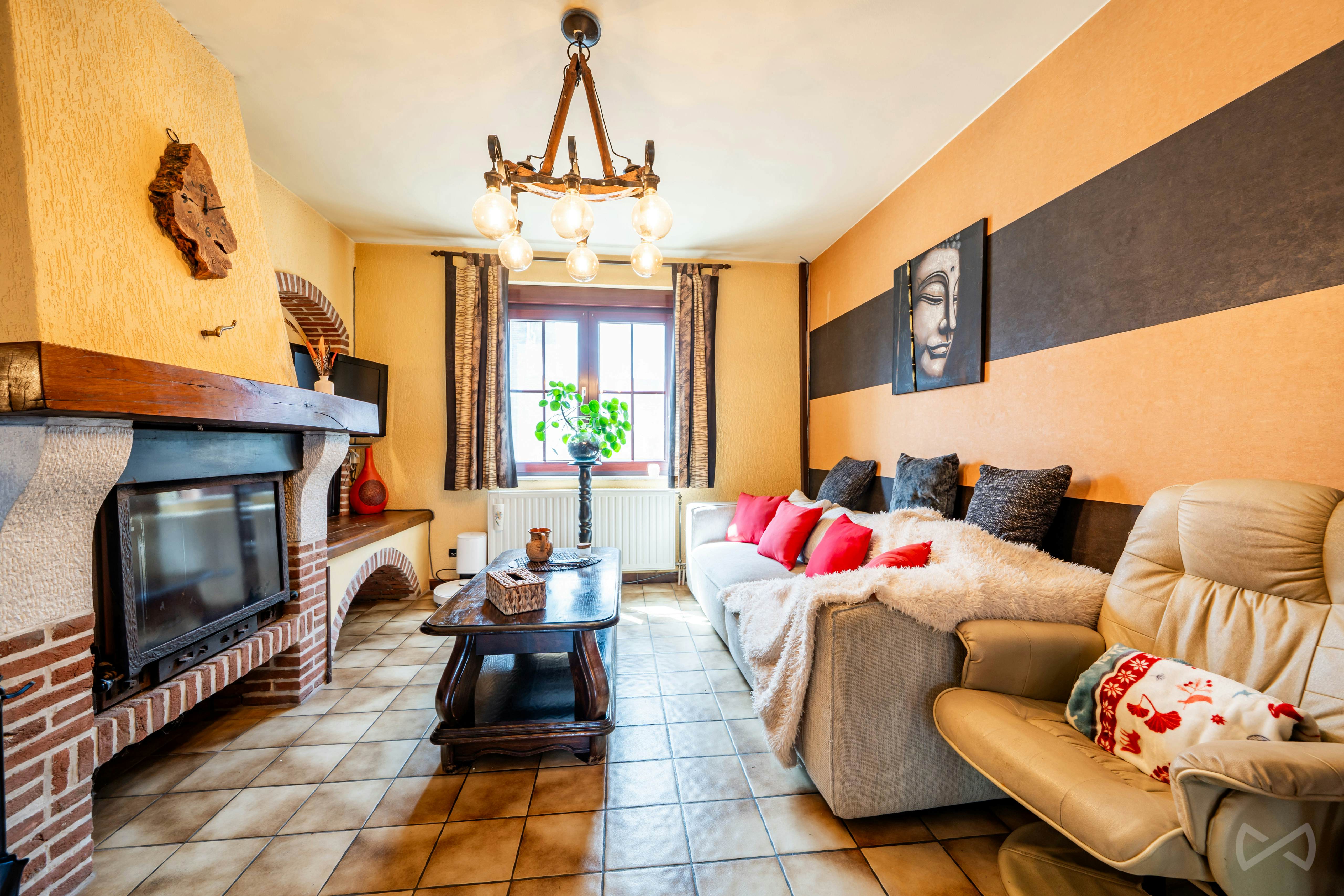 Foto 3 van 4 van Huis met drie slaapkamers in Courcelles Trazegnies