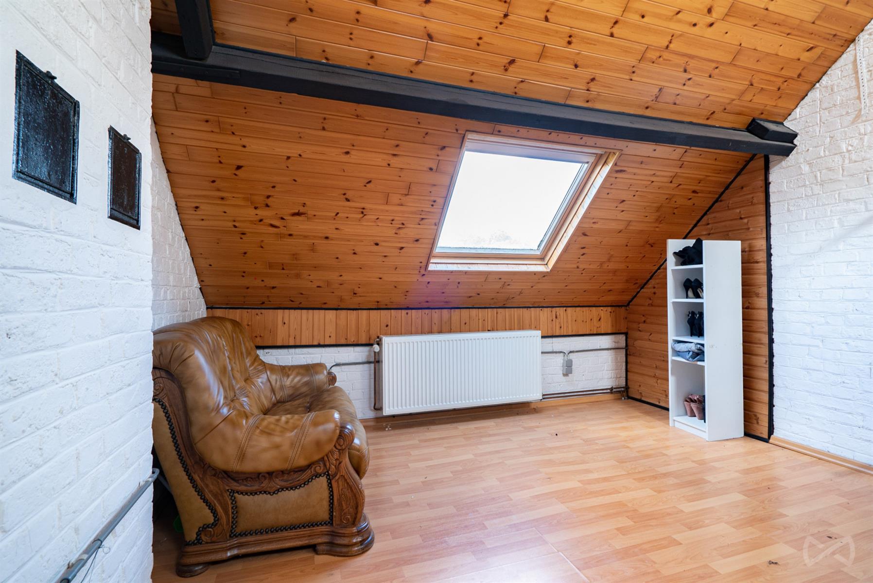 Picture 1 of 4 for House with six bedrooms in Lodelinsart