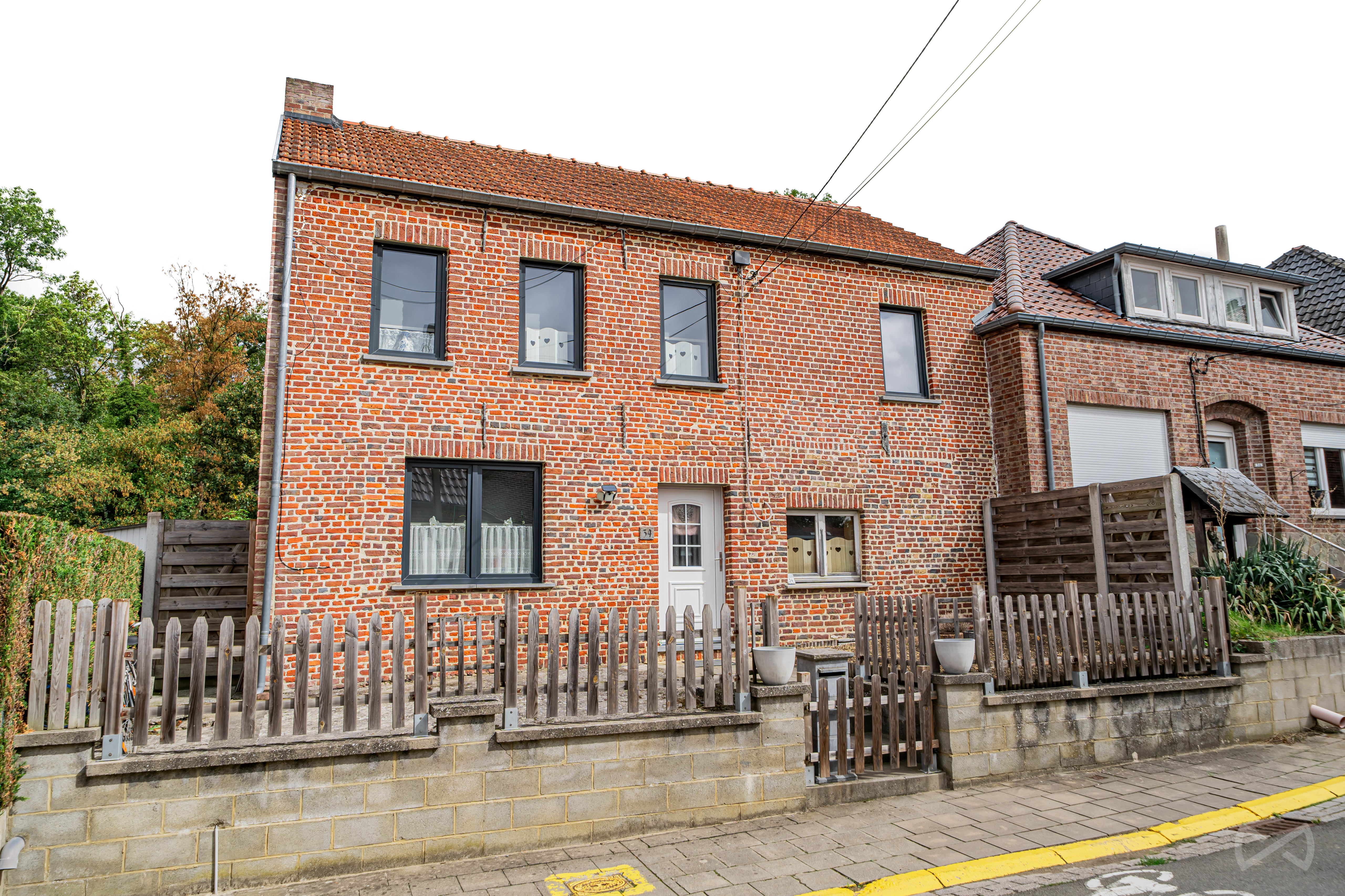 Picture 1 of 4 for House with three bedrooms in Opheylissem
