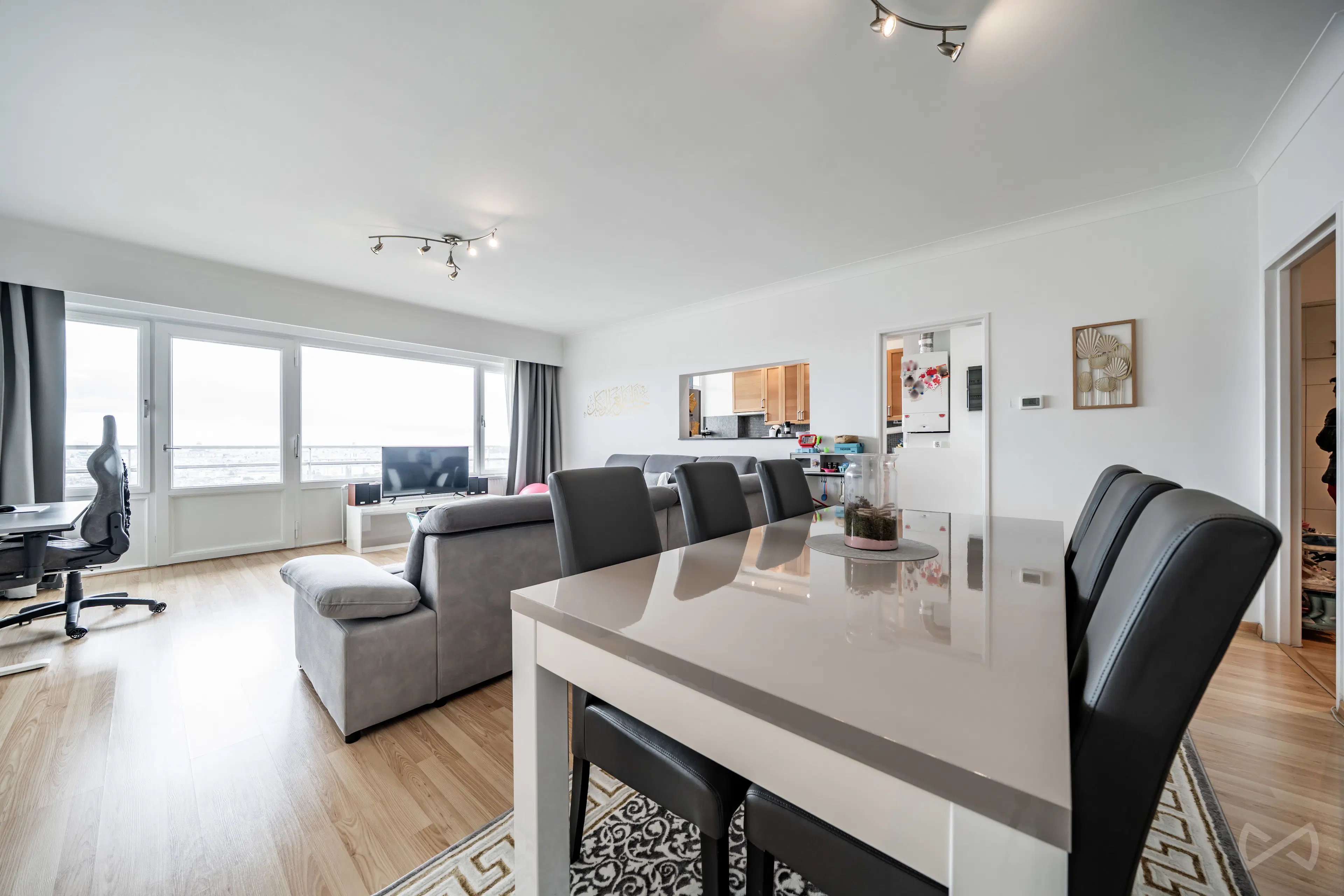 Foto 4 van 4 van Appartement met twee slaapkamers in Molenbeek-Saint-Jean