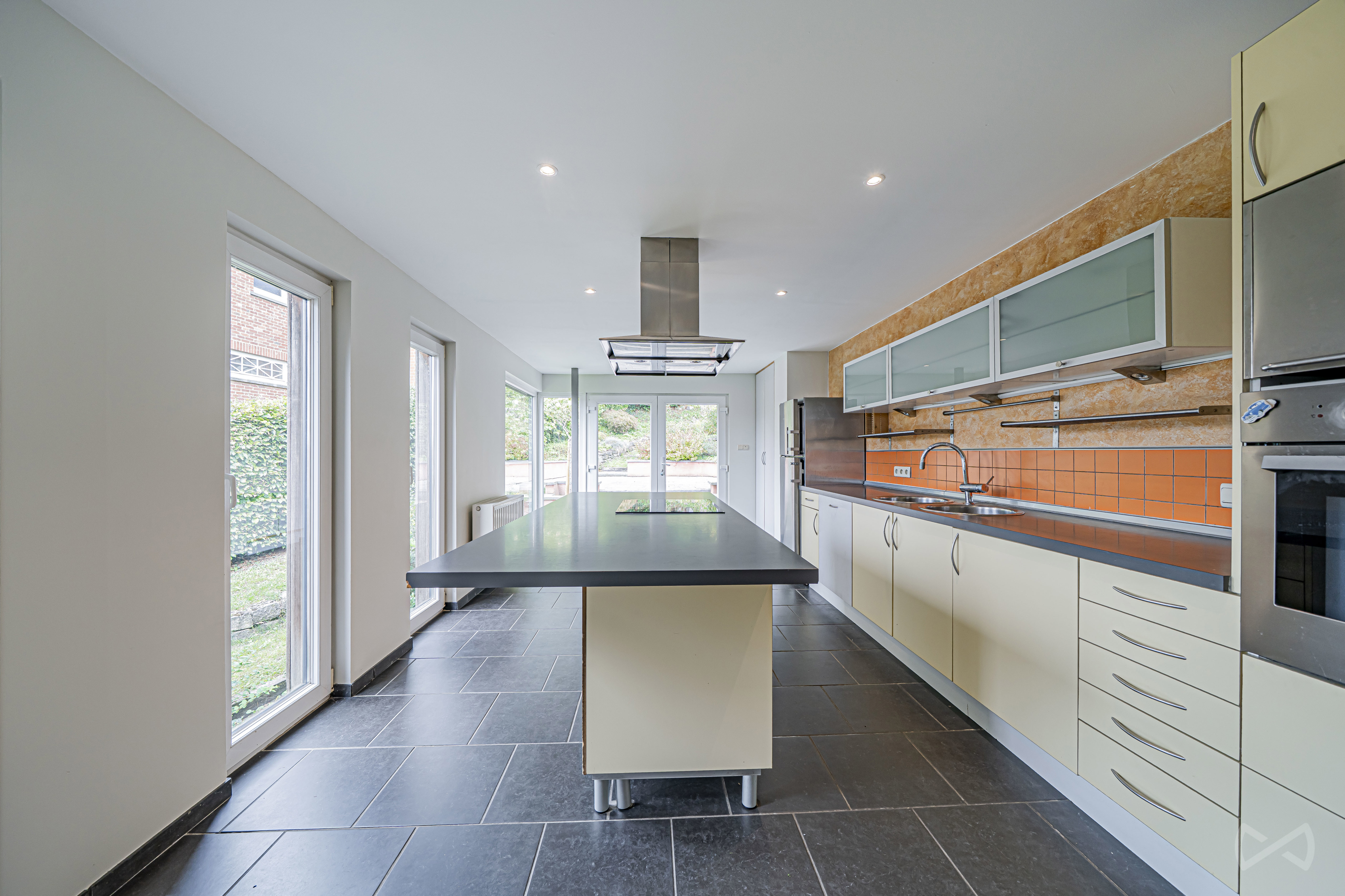Picture 2 of 4 for House with three bedrooms in Mont-sur-marchienne