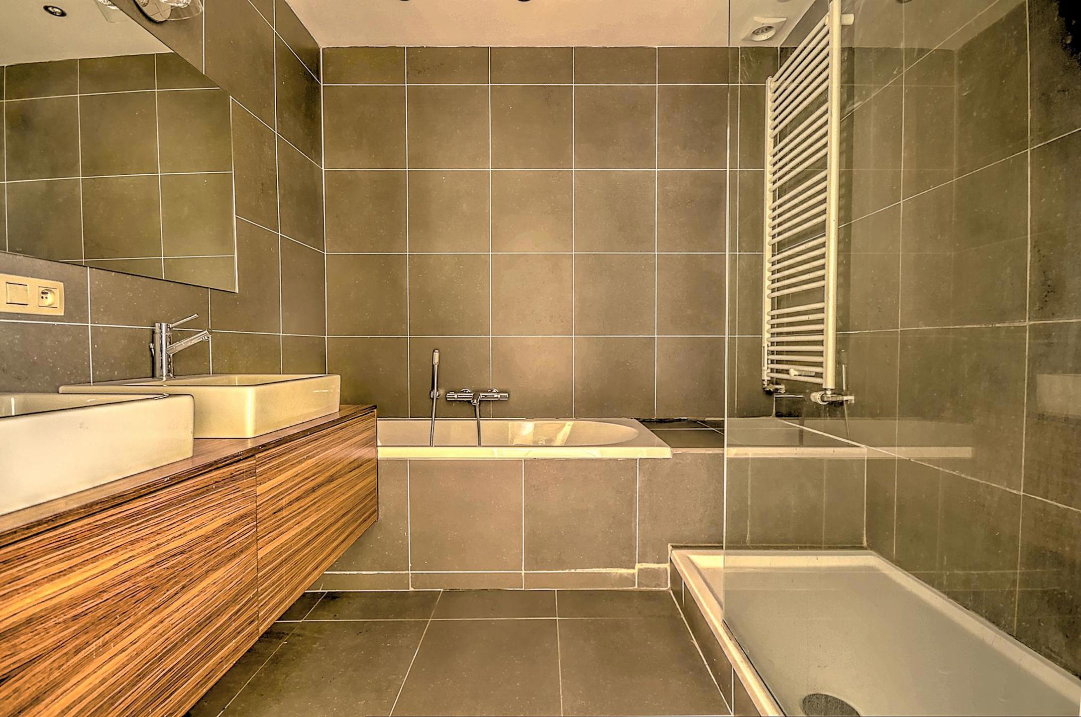 Picture 2 of 4 for Flat in Ixelles