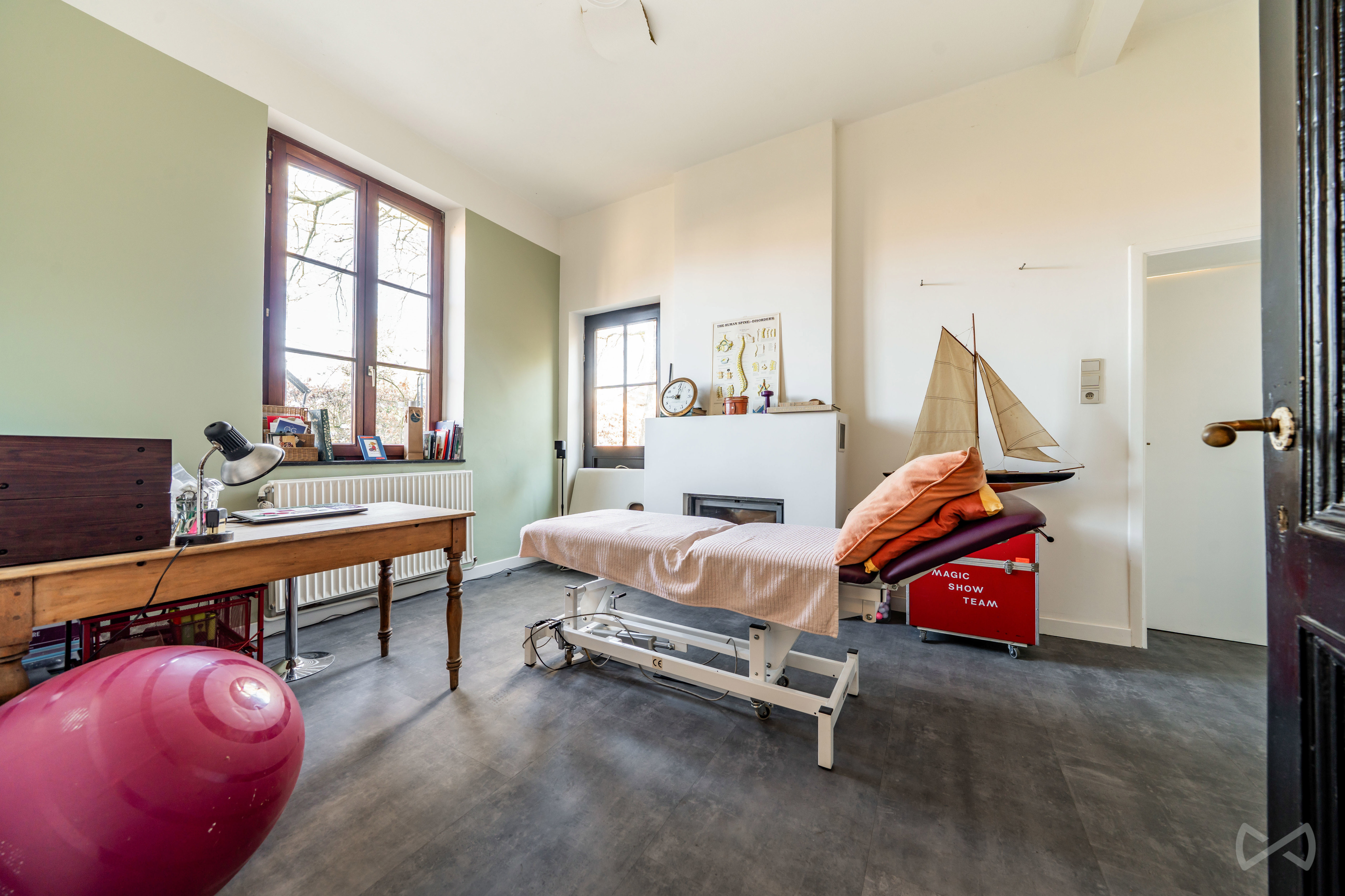 Photo 2 sur 4 pour Villa de sept chambres à Faimes