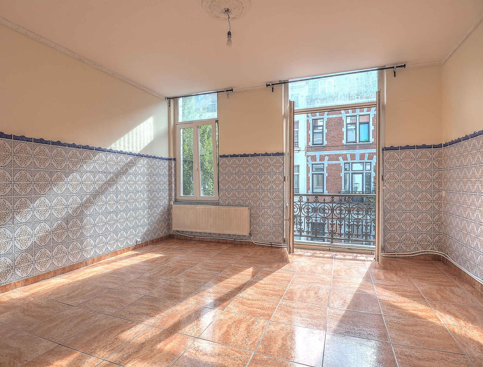 Picture 2 of 3 for Apartment block with five bedrooms in Molenbeek-Saint-Jean