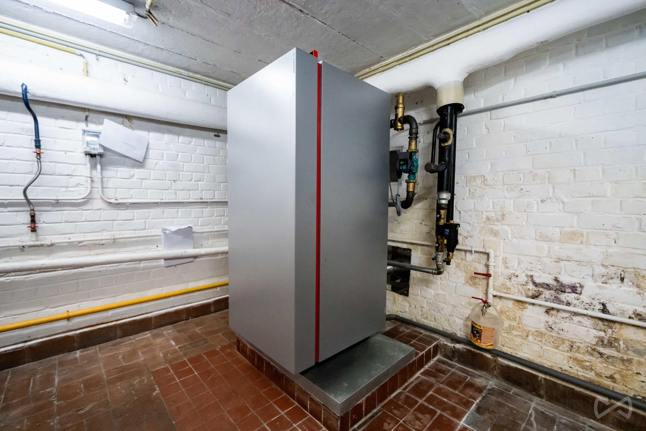 Foto 2 van 4 van Villa met zes slaapkamers in Baudour