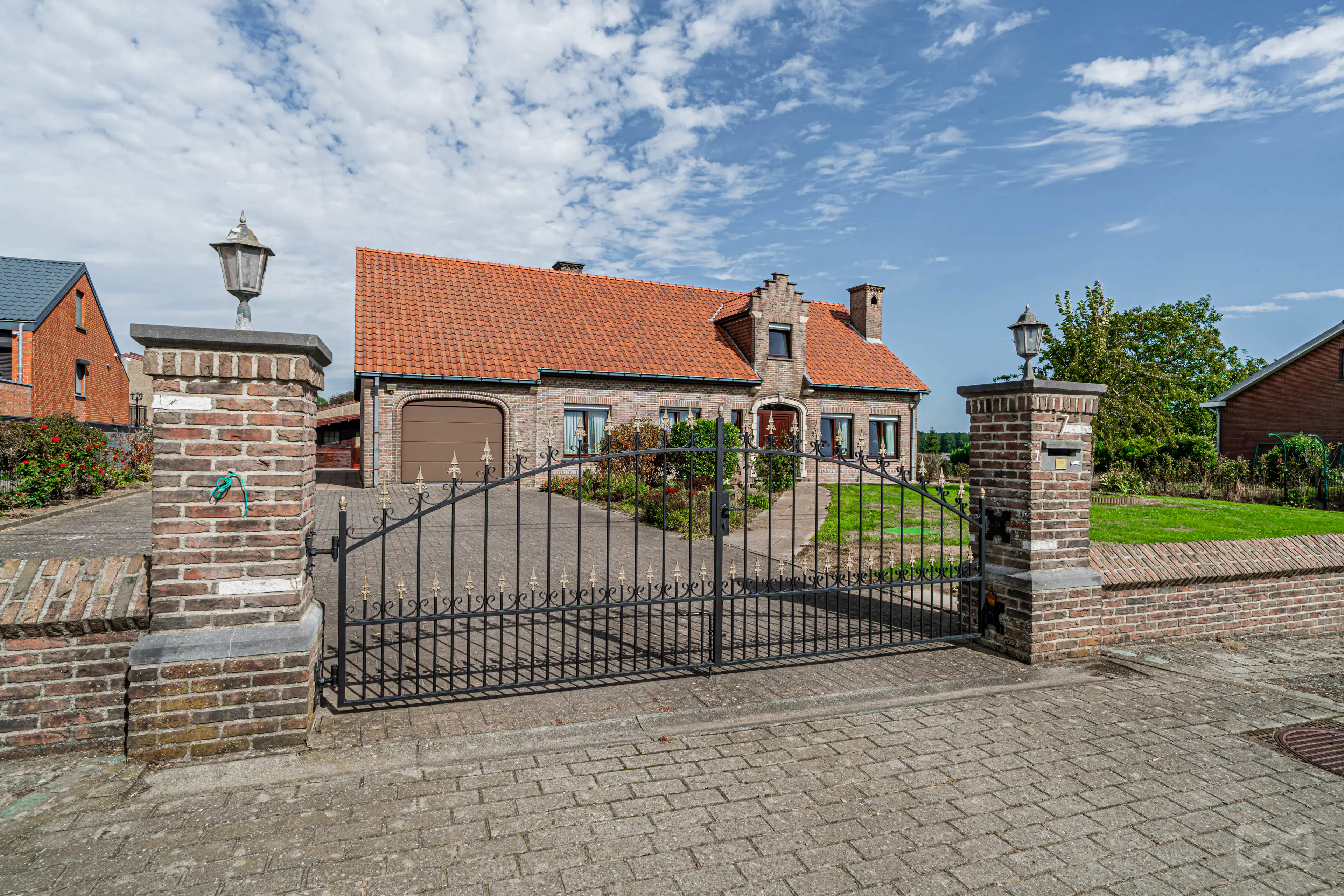 Picture 1 of 2 for Villa with four bedrooms in Mainvault