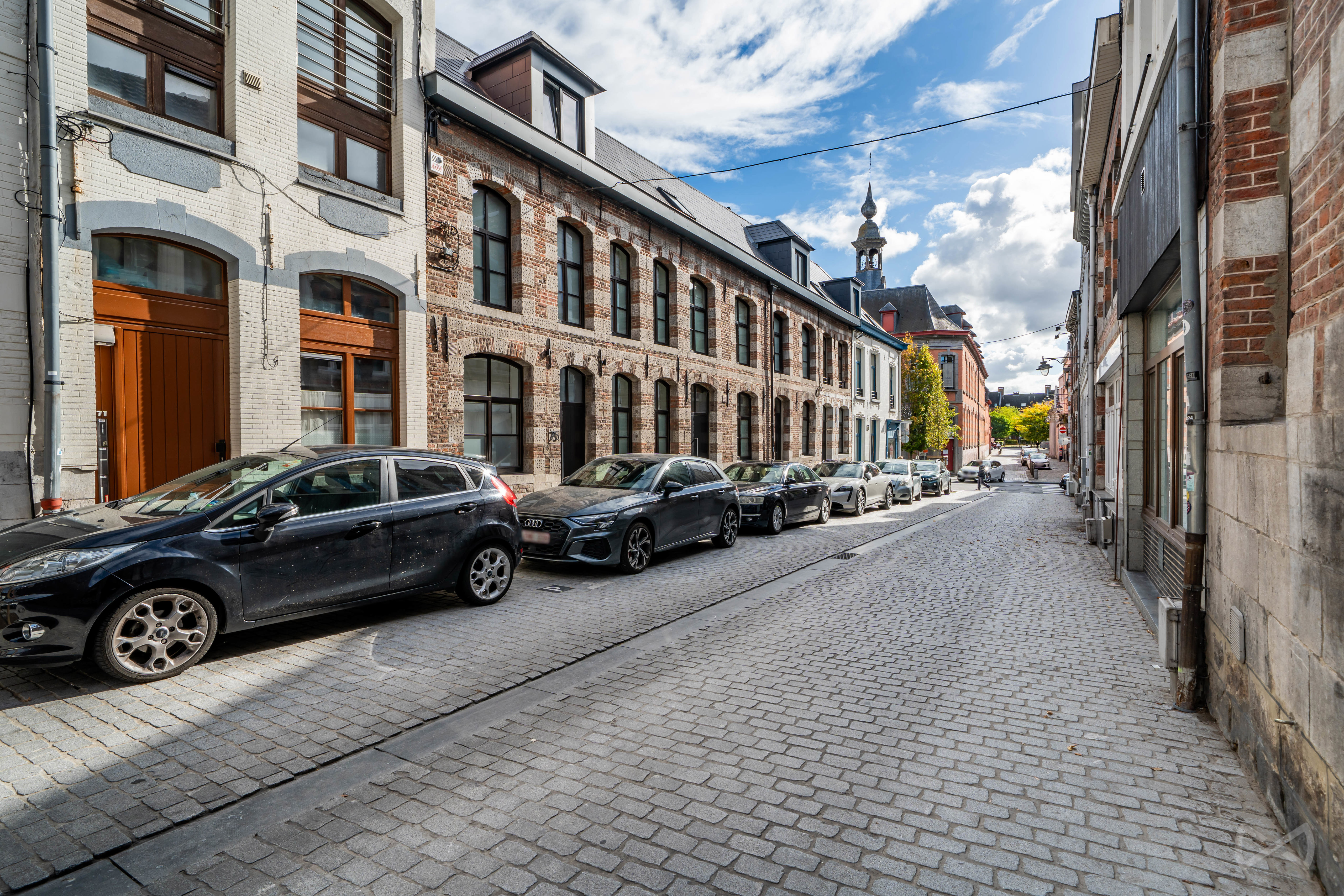 Picture 1 of 4 for Apartment block with three bedrooms in Mons