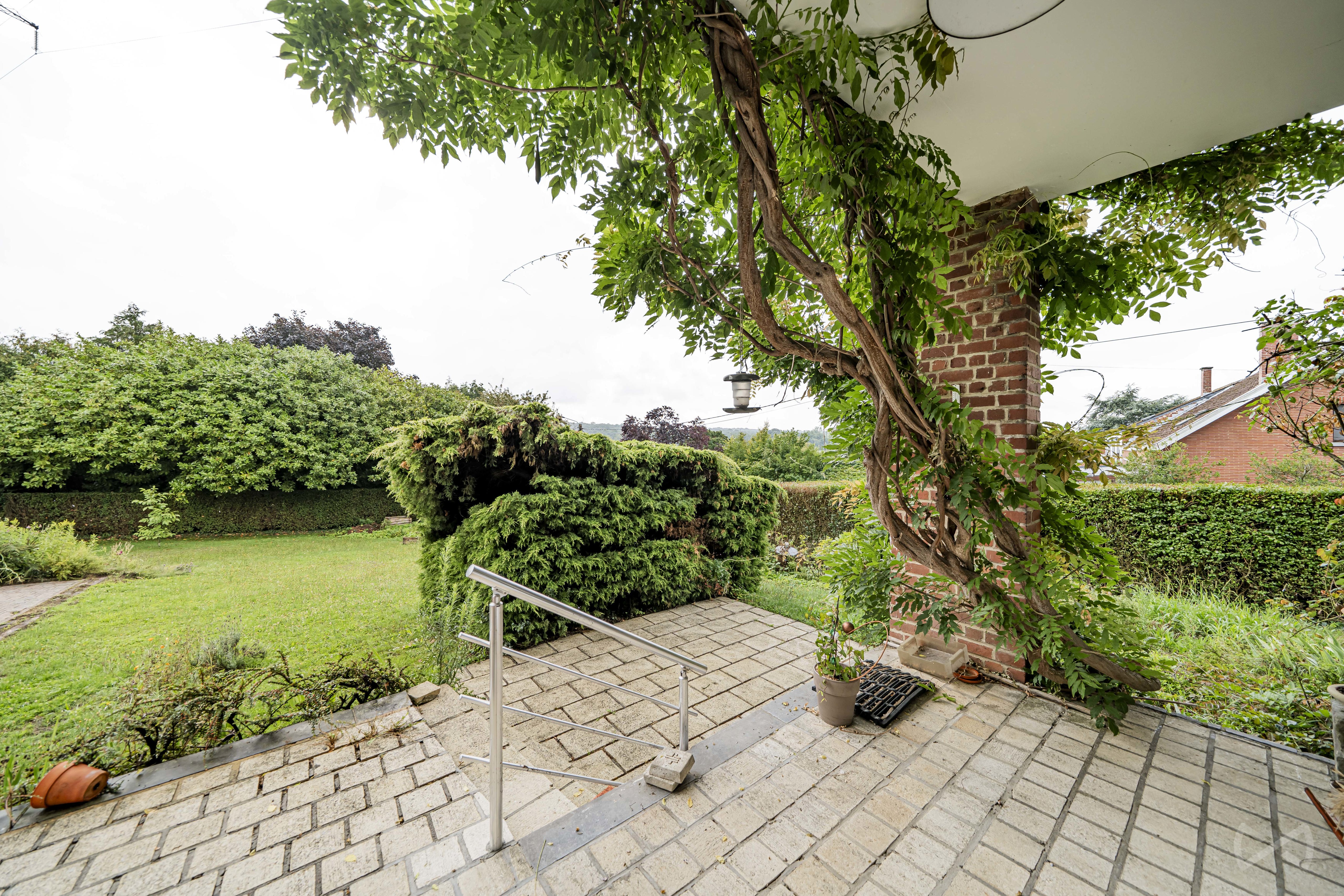 Picture 3 of 4 for House with four bedrooms in Mont-sur-marchienne