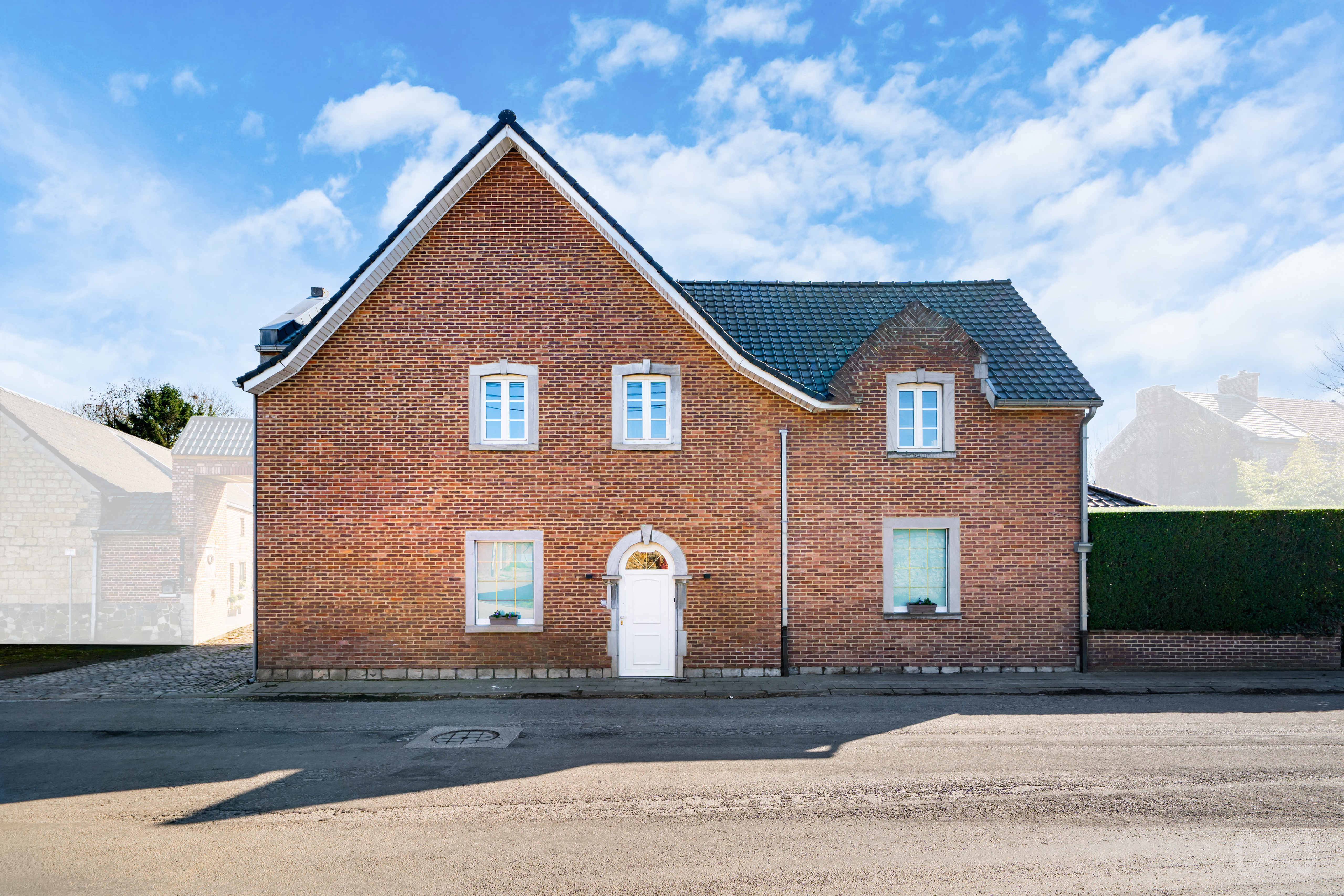 Picture 2 of 3 for Charming house with four bedrooms in Lincent
