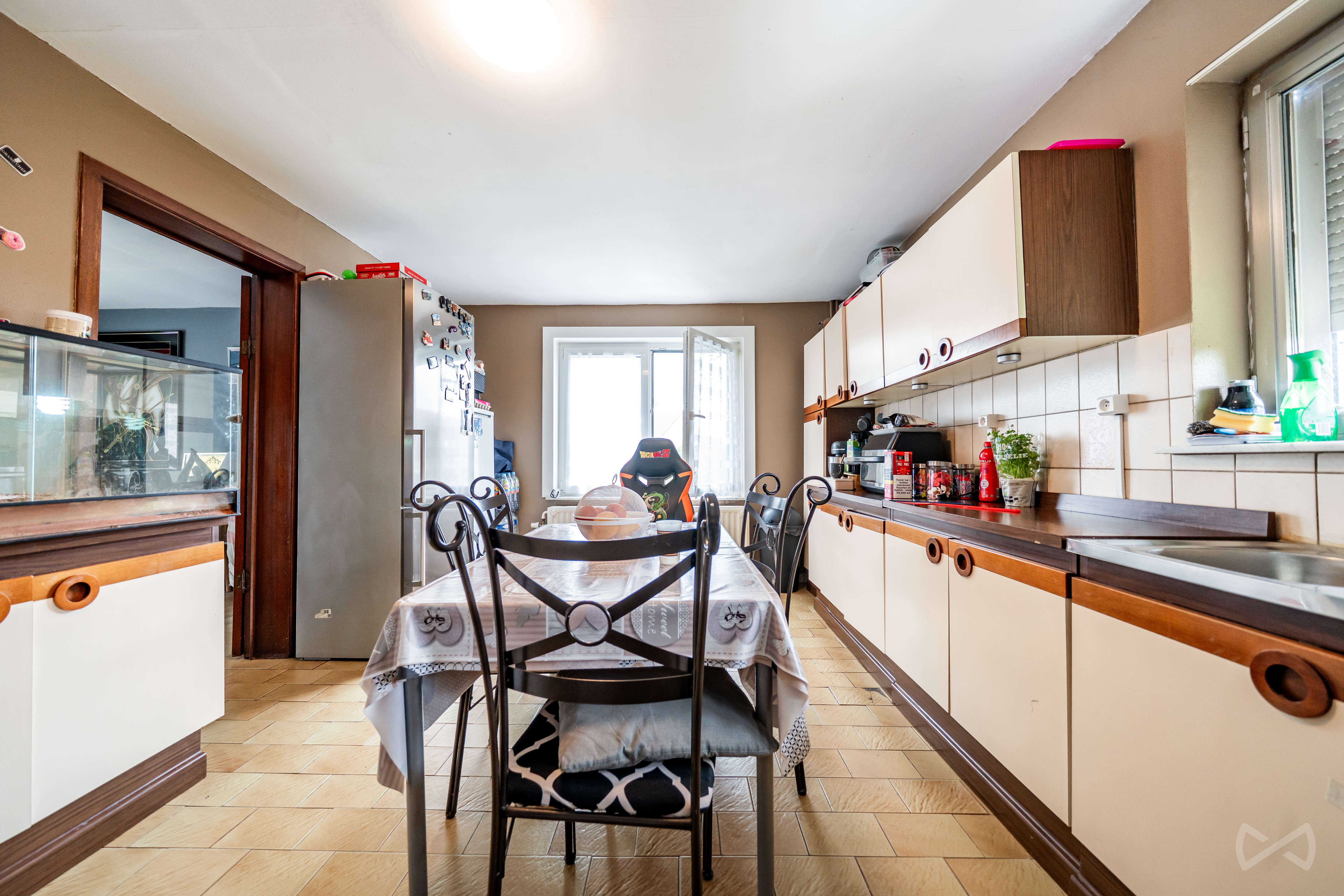 Picture 2 of 4 for Apartment block with five bedrooms in Marcinelle