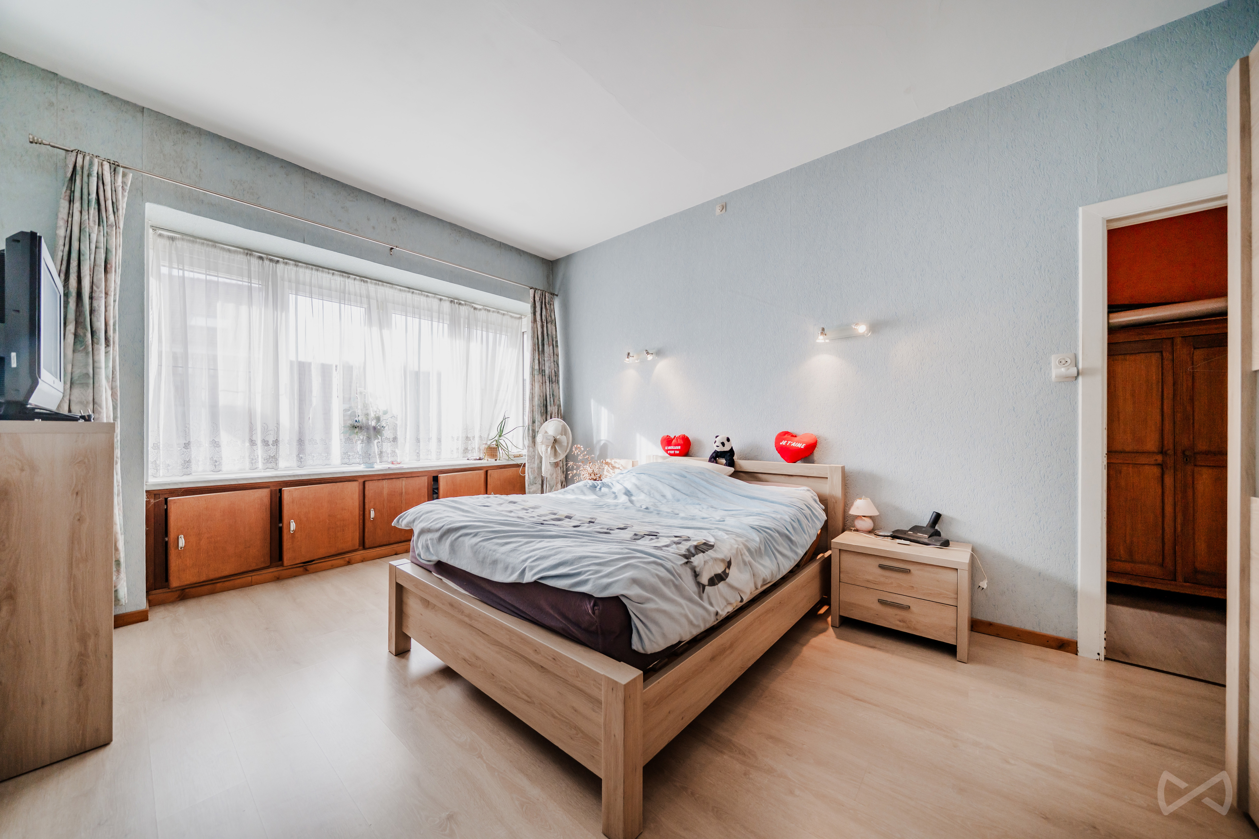 Photo 3 sur 4 pour Immeuble mixte de quatre chambres à Jumet
