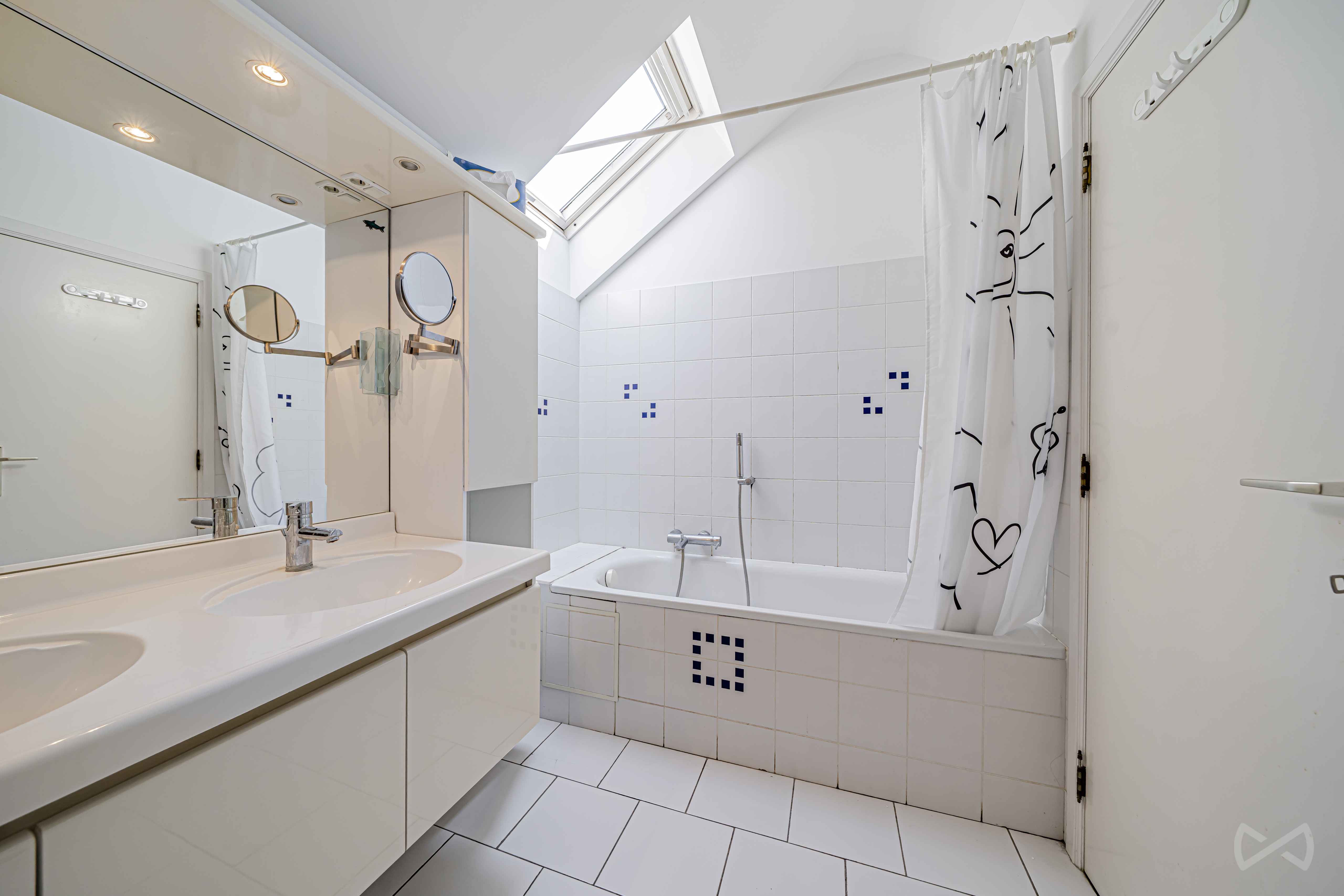 Picture 1 of 4 for Villa with four bedrooms in Jette