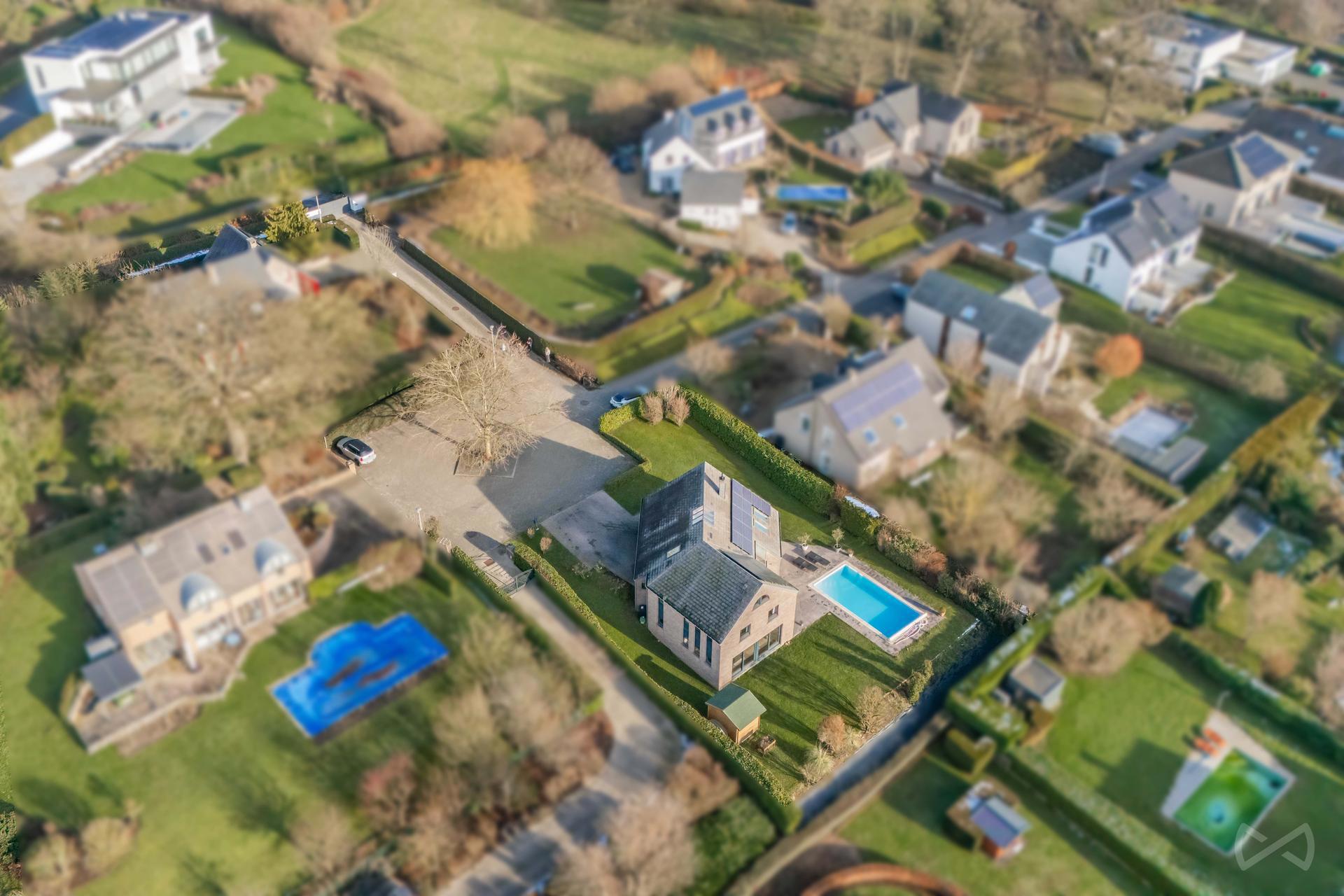 Foto 3 van 4 van Villa met vier slaapkamers in Embourg