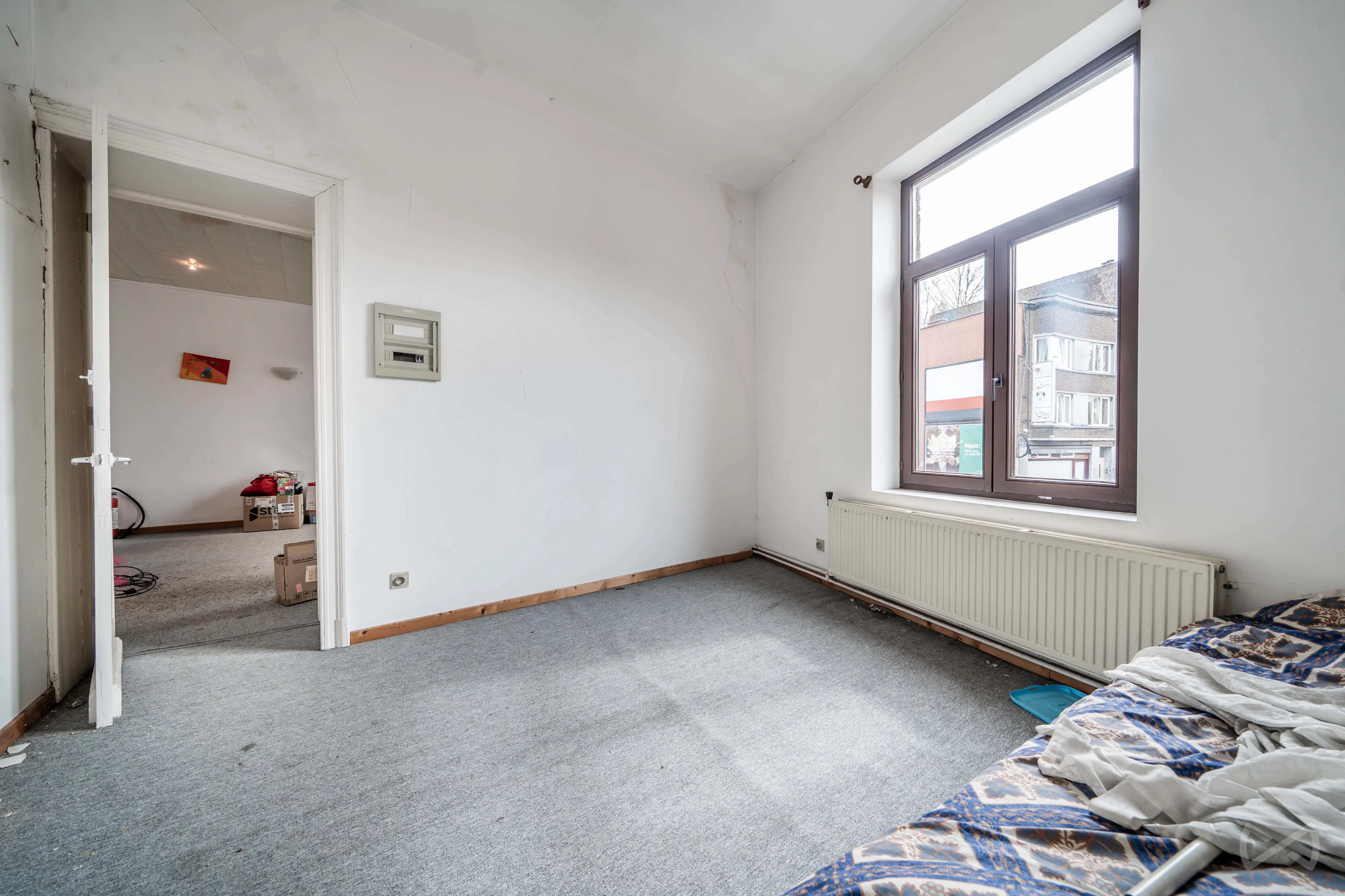 Photo 1 sur 4 pour Immeuble mixte de deux chambres à Marchienne-au-Pont