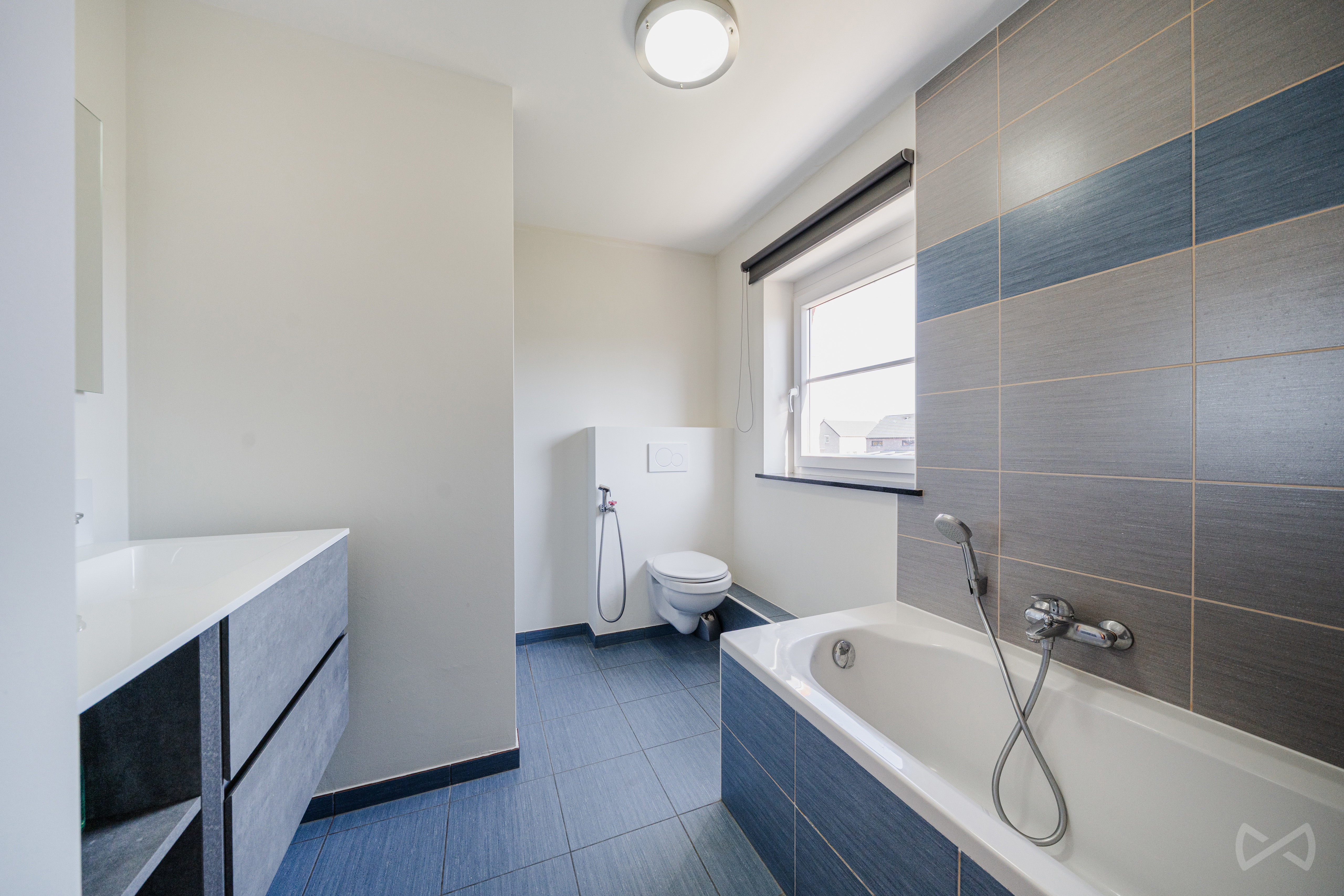 Photo 3 sur 4 pour Maison de quatre chambres à Aye