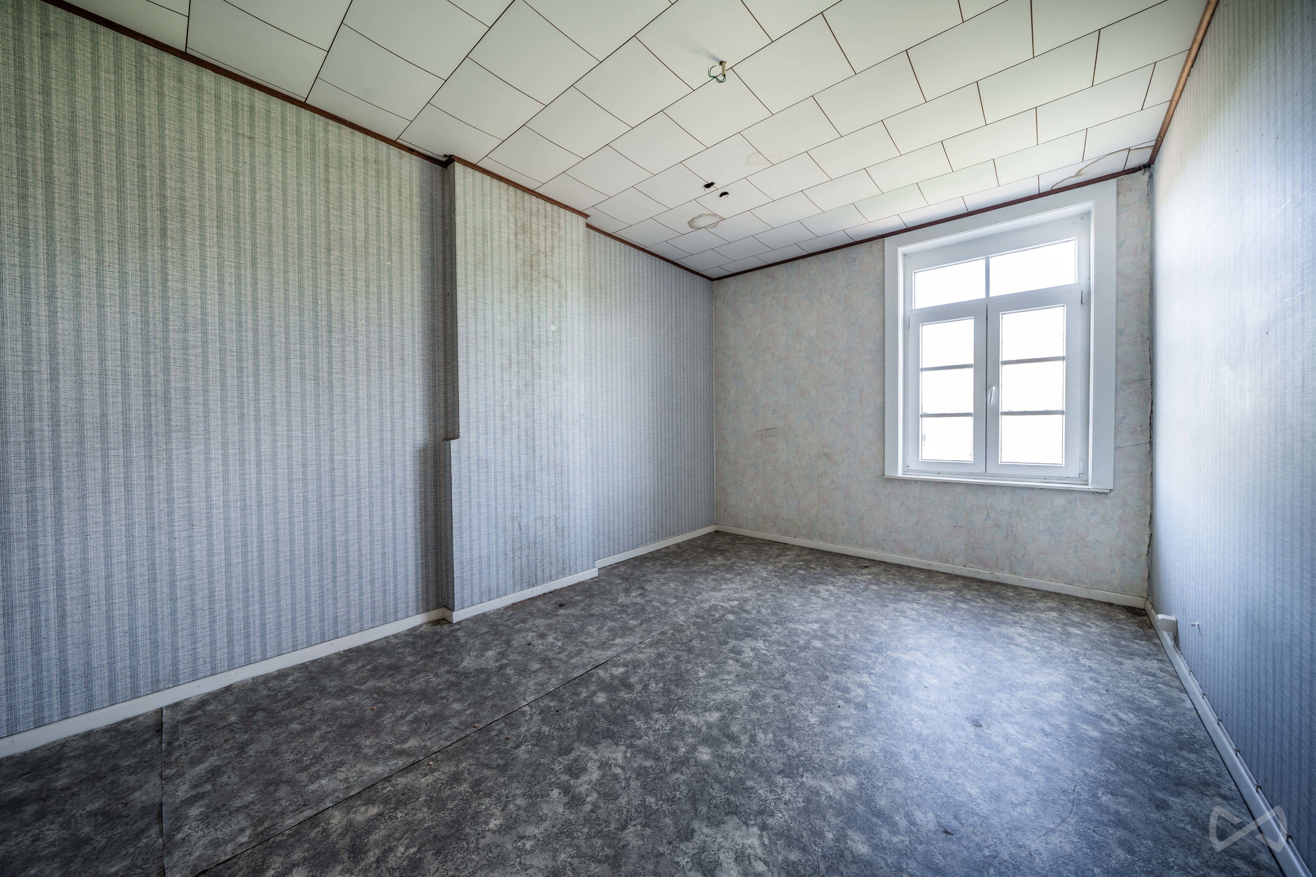 Picture 1 of 4 for House with six bedrooms in Hennuyères