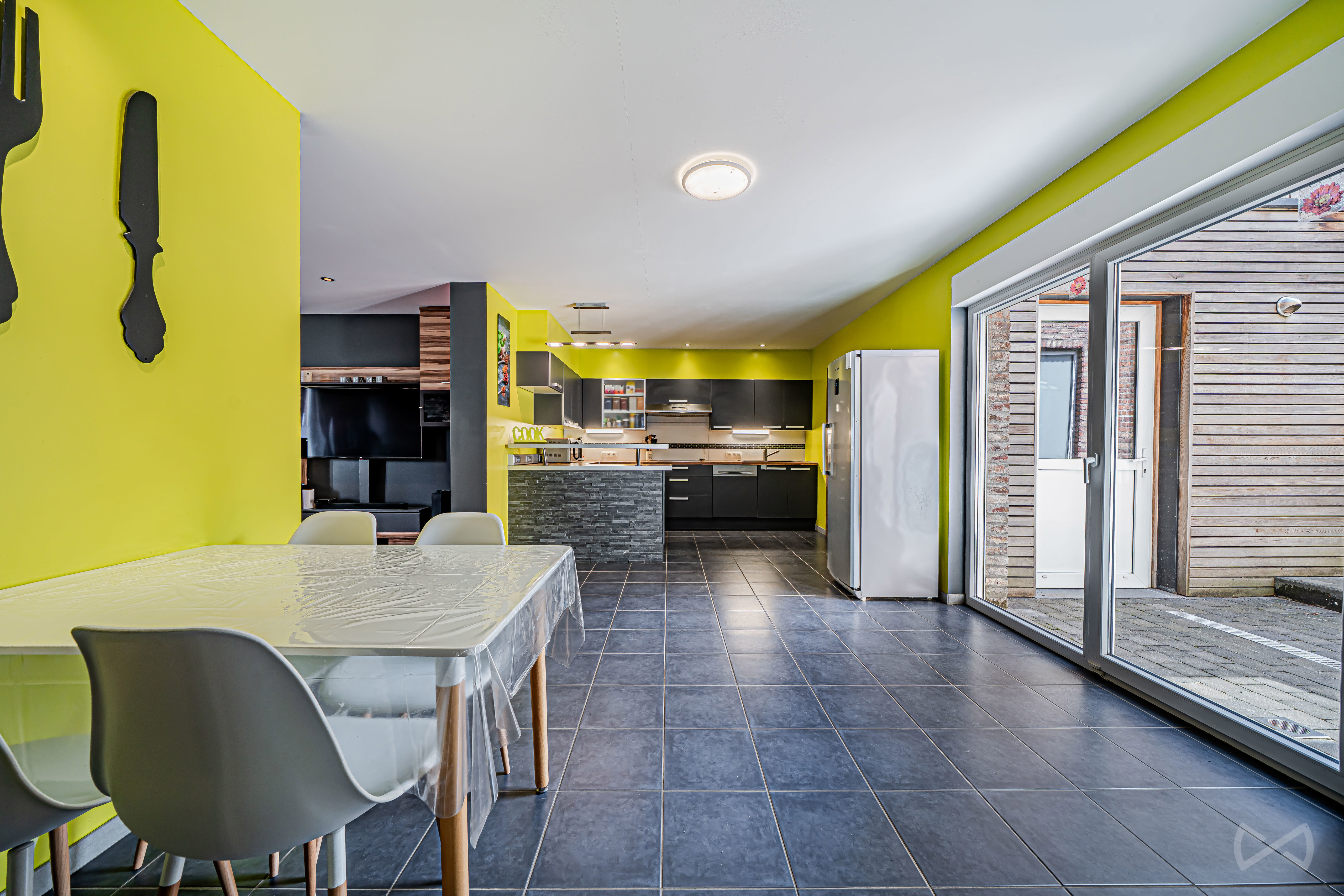 Picture 2 of 4 for House with eight bedrooms in Waremme