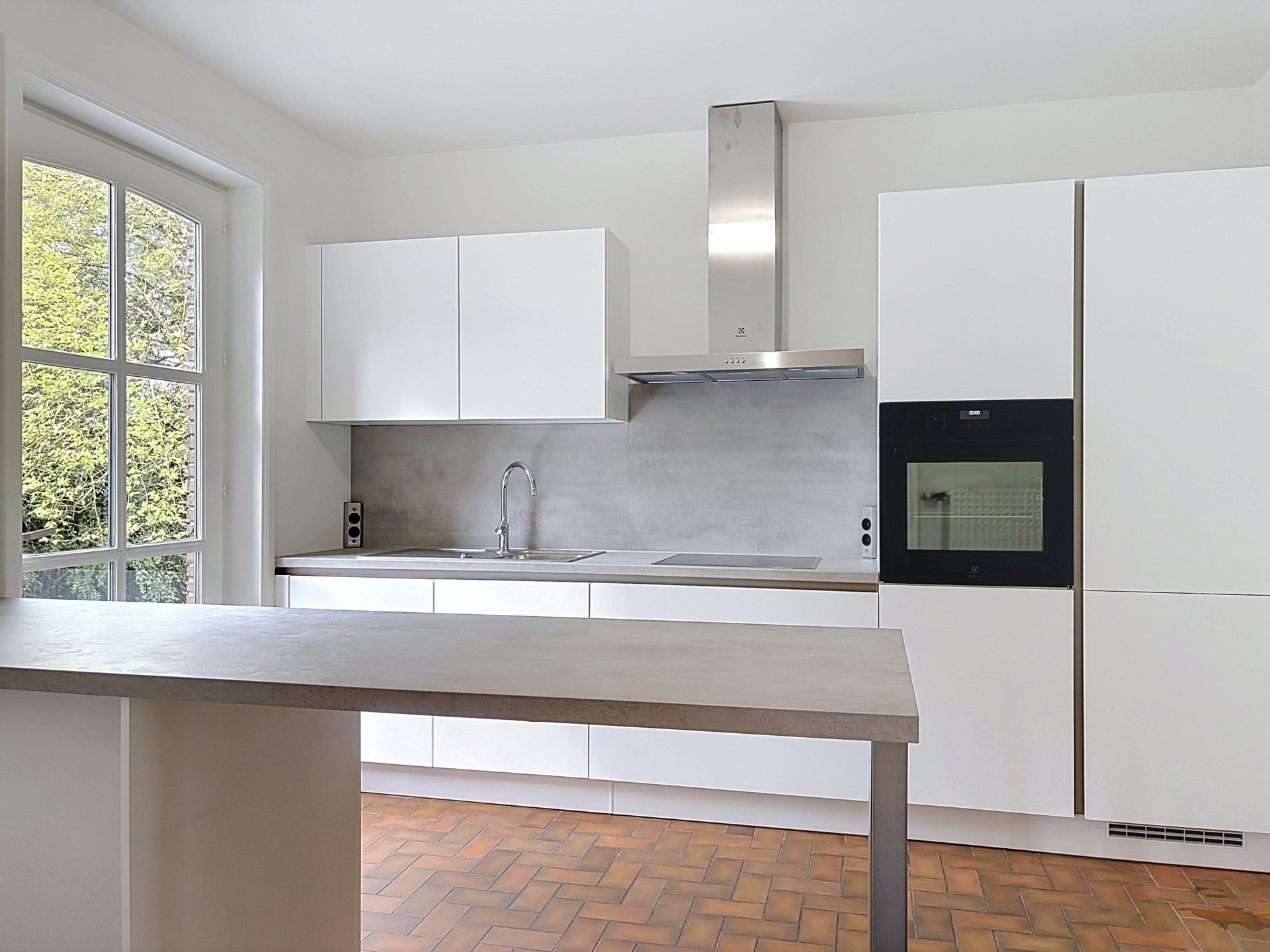 Picture 1 of 4 for Villa with five bedrooms in Binche Waudrez