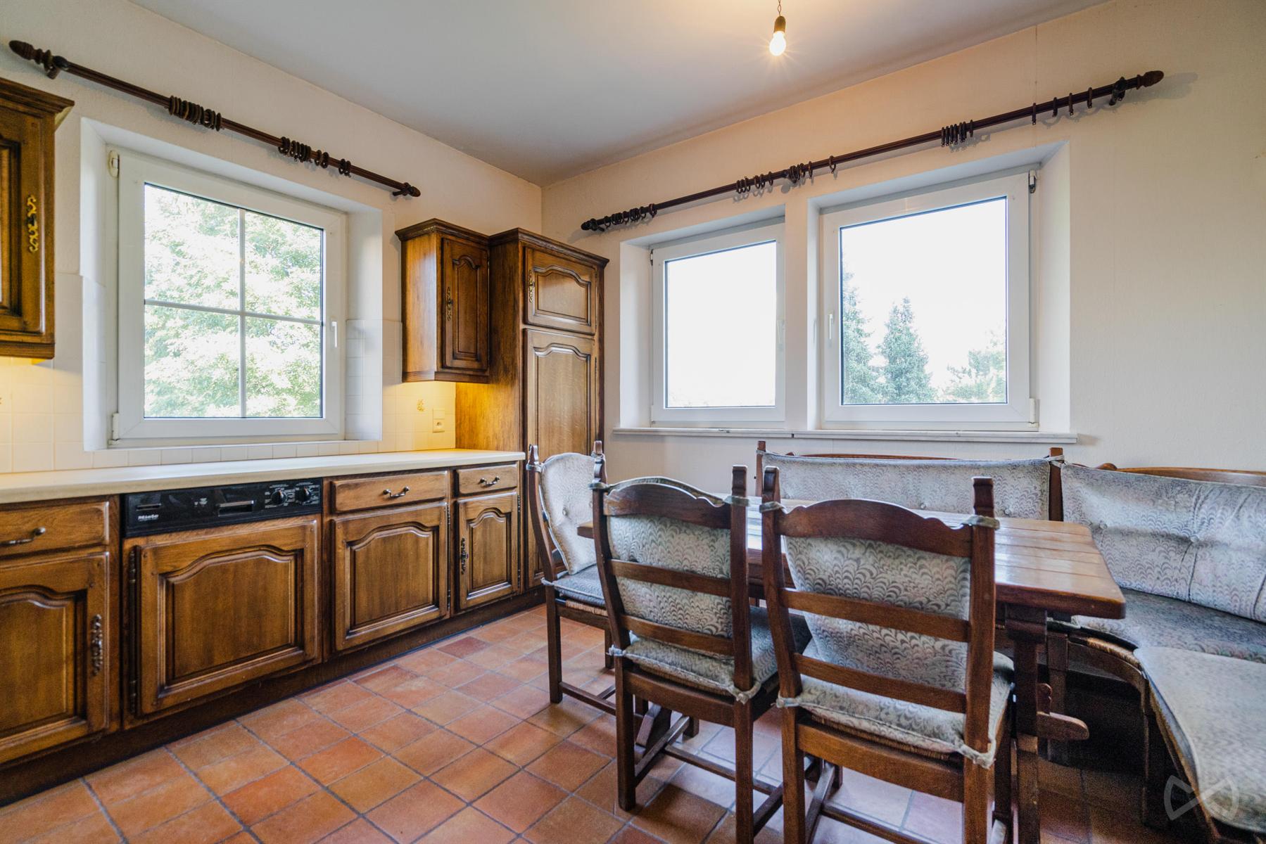 Foto 1 van 4 van Huis met vier slaapkamers in Genval