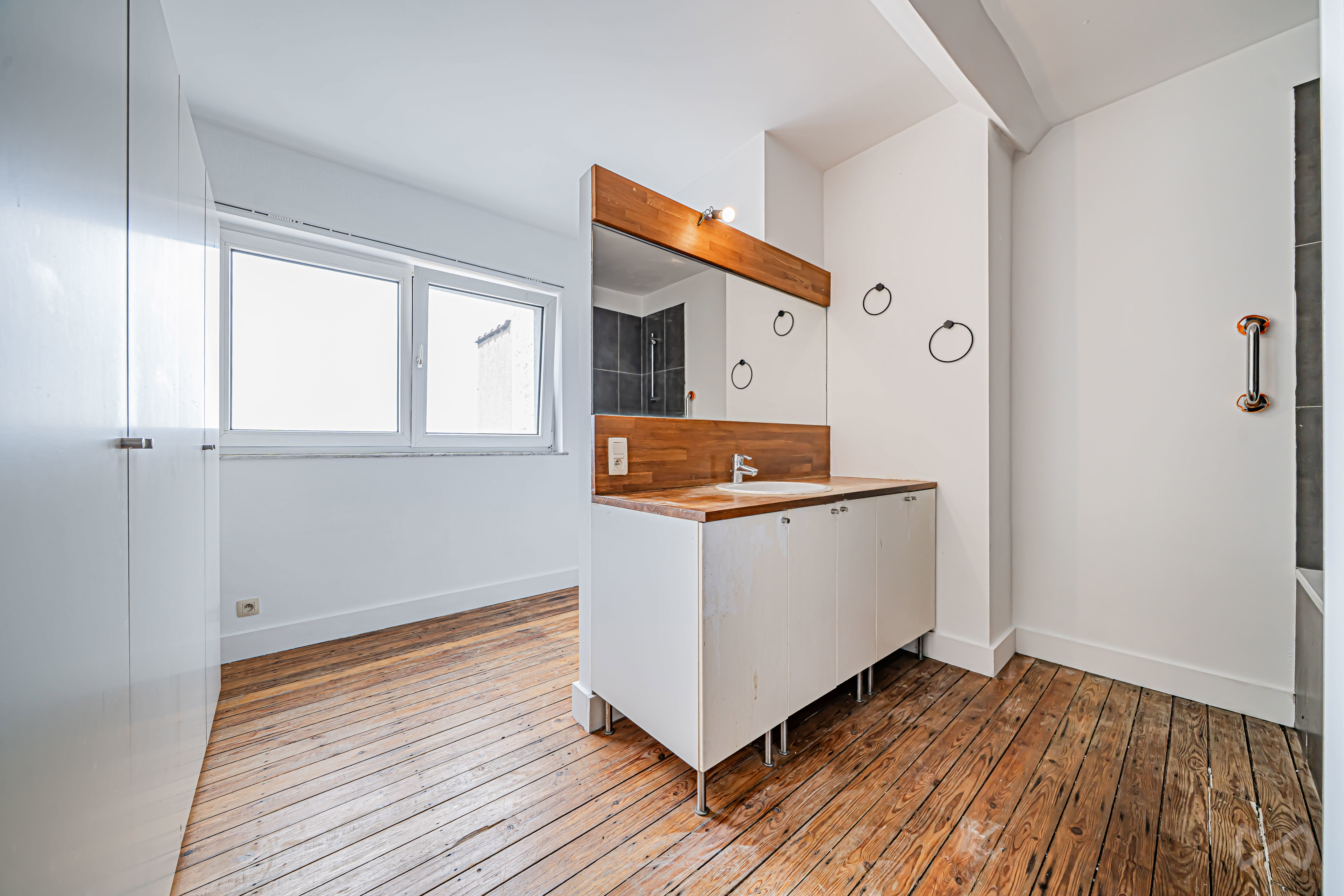Picture 3 of 4 for Apartment block with four bedrooms in Jette