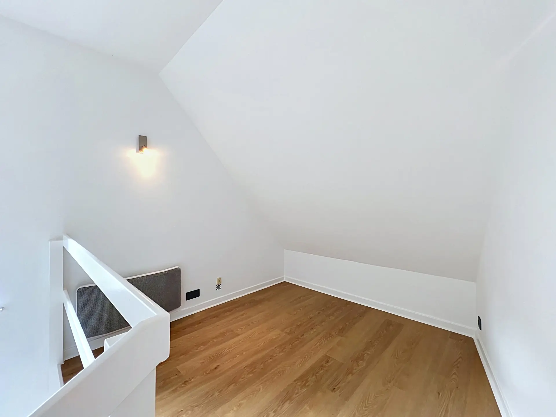 Picture 2 of 4 for Villa in Ixelles
