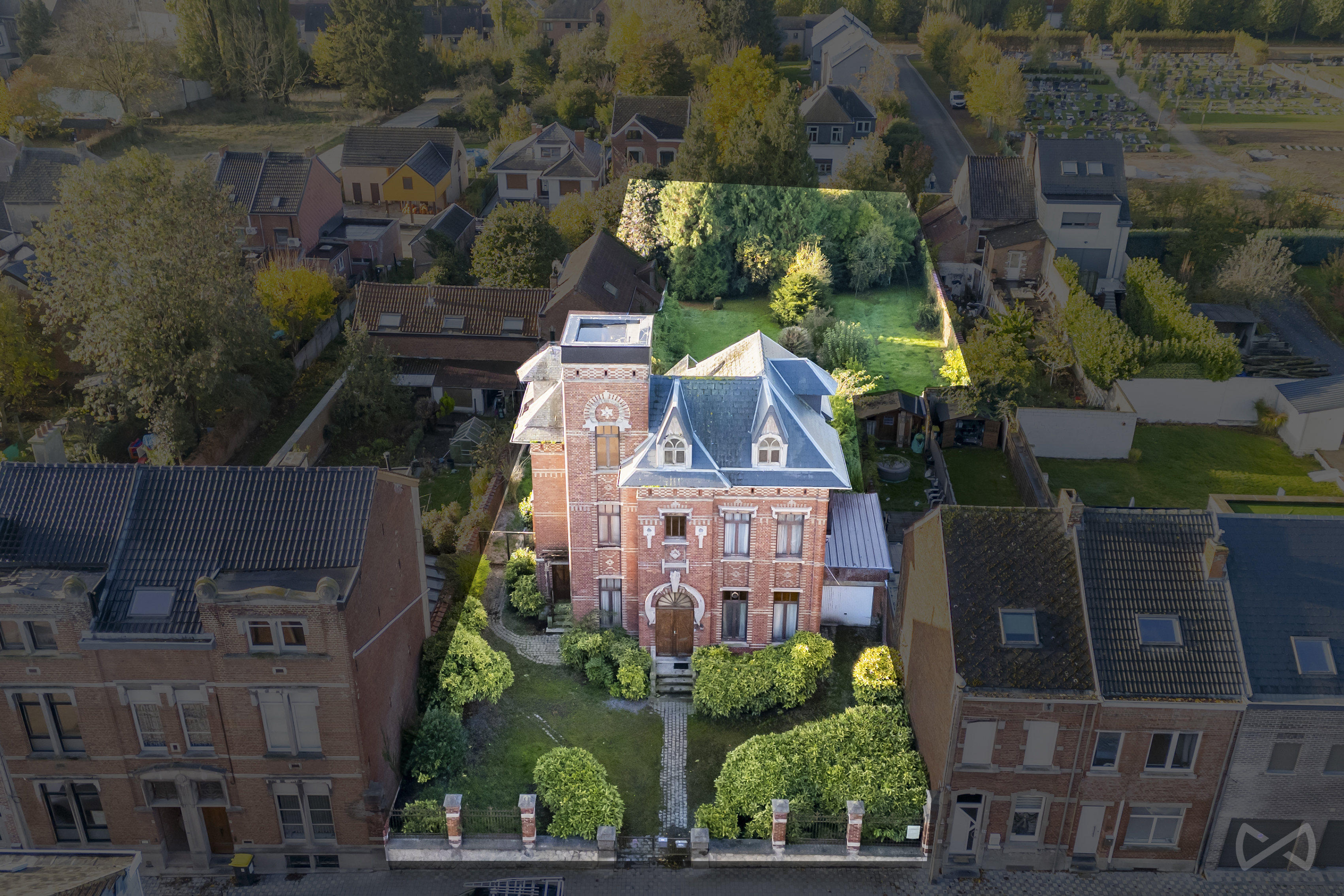 Foto 1 van 4 van Herenhuis met vier slaapkamers in Écaussinnes