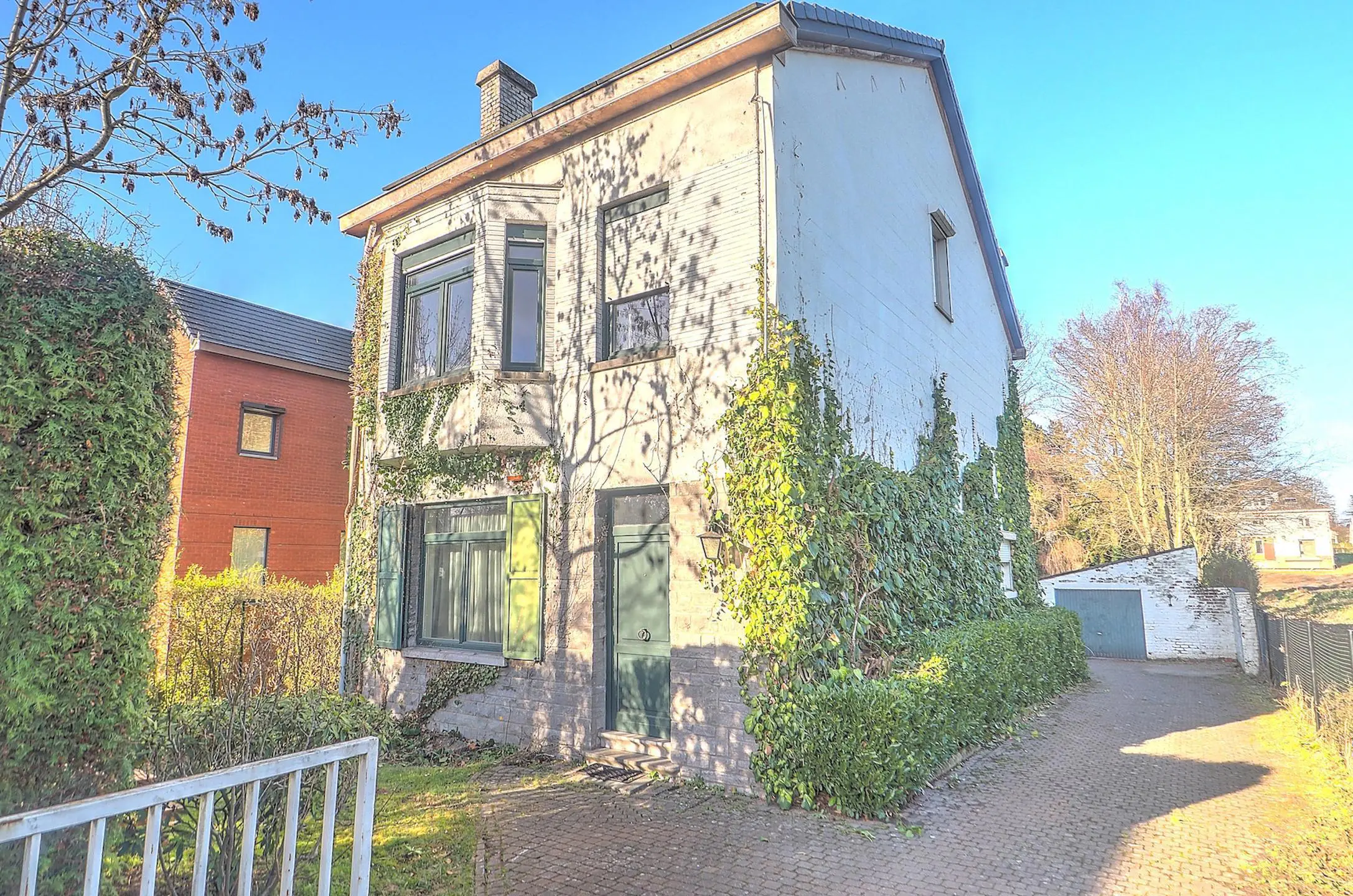Picture 1 of 5 for House with five bedrooms in Waterloo