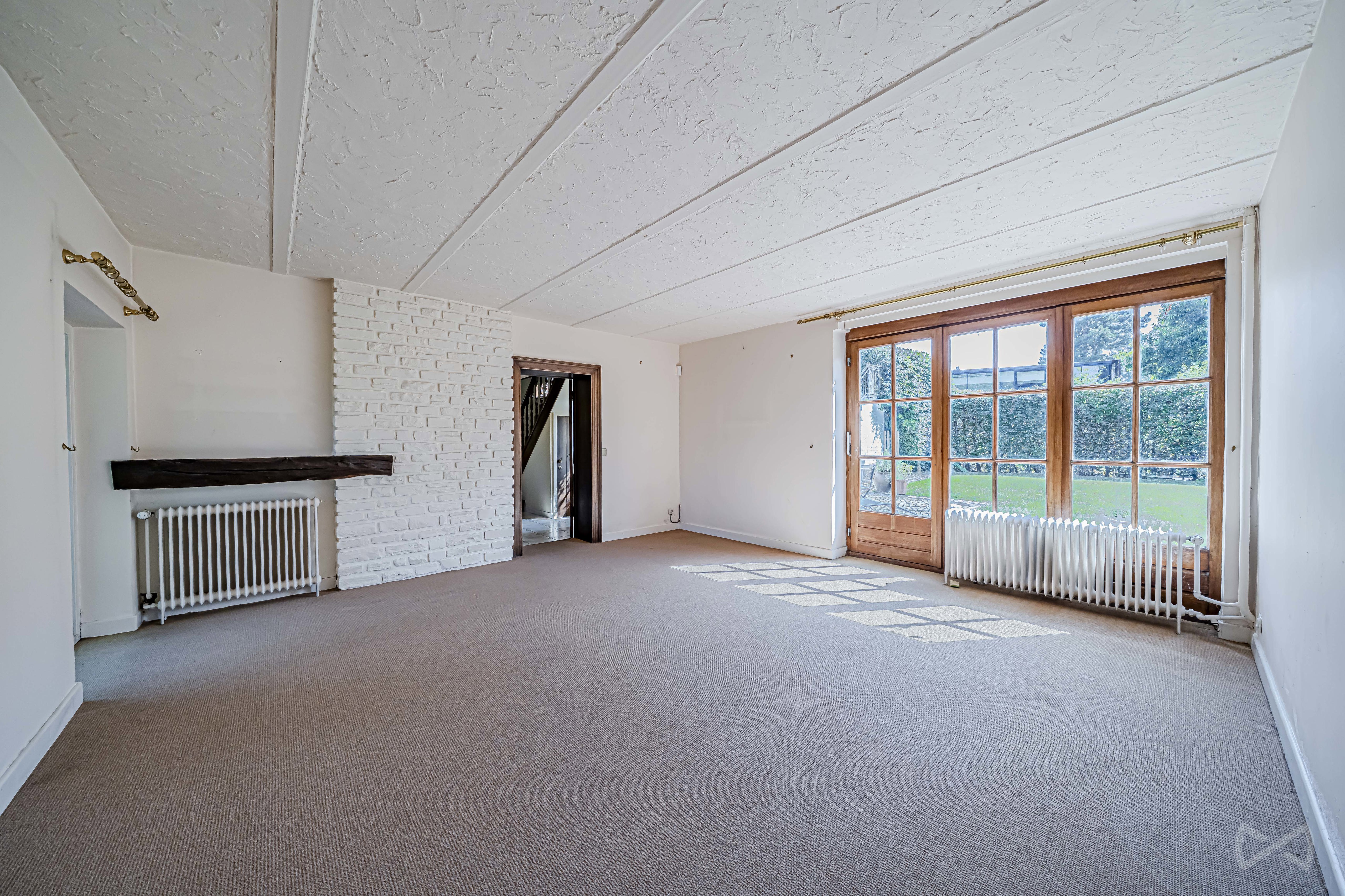 Foto 1 van 4 van Villa met vijf slaapkamers in Embourg